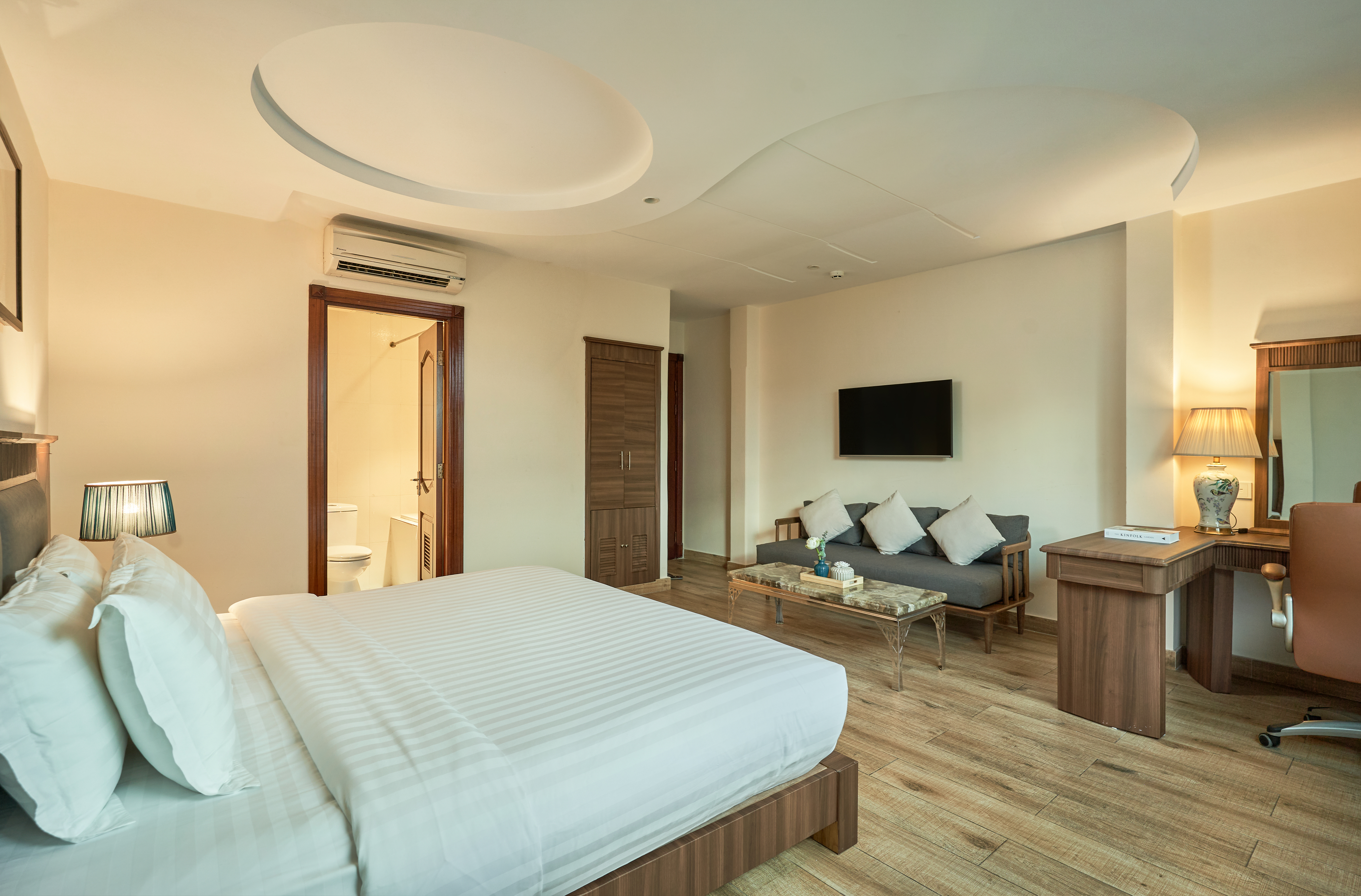 Double Luxury City View