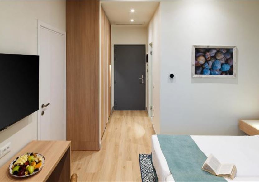 Double Premium with Views