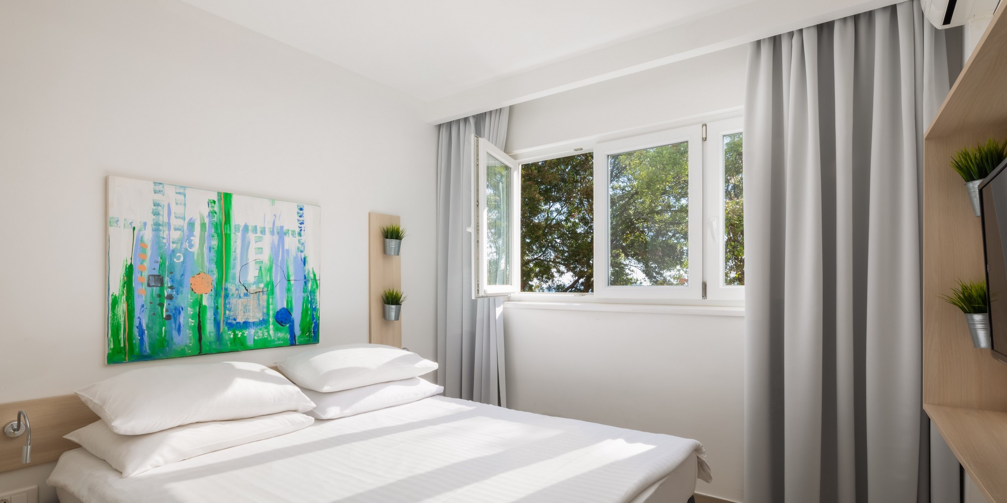 Suite Side Sea View with Balcony