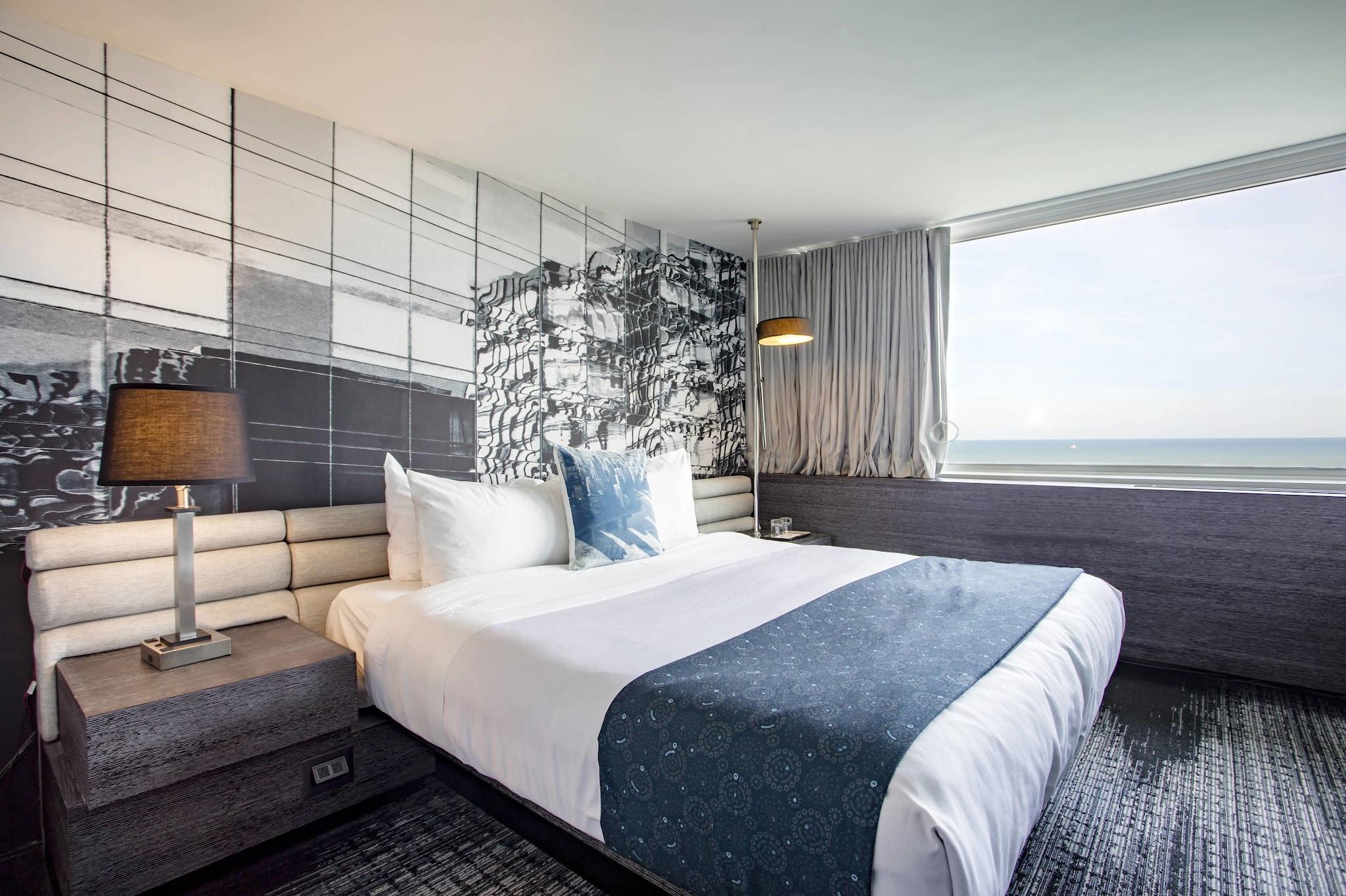 Double City View King Bed