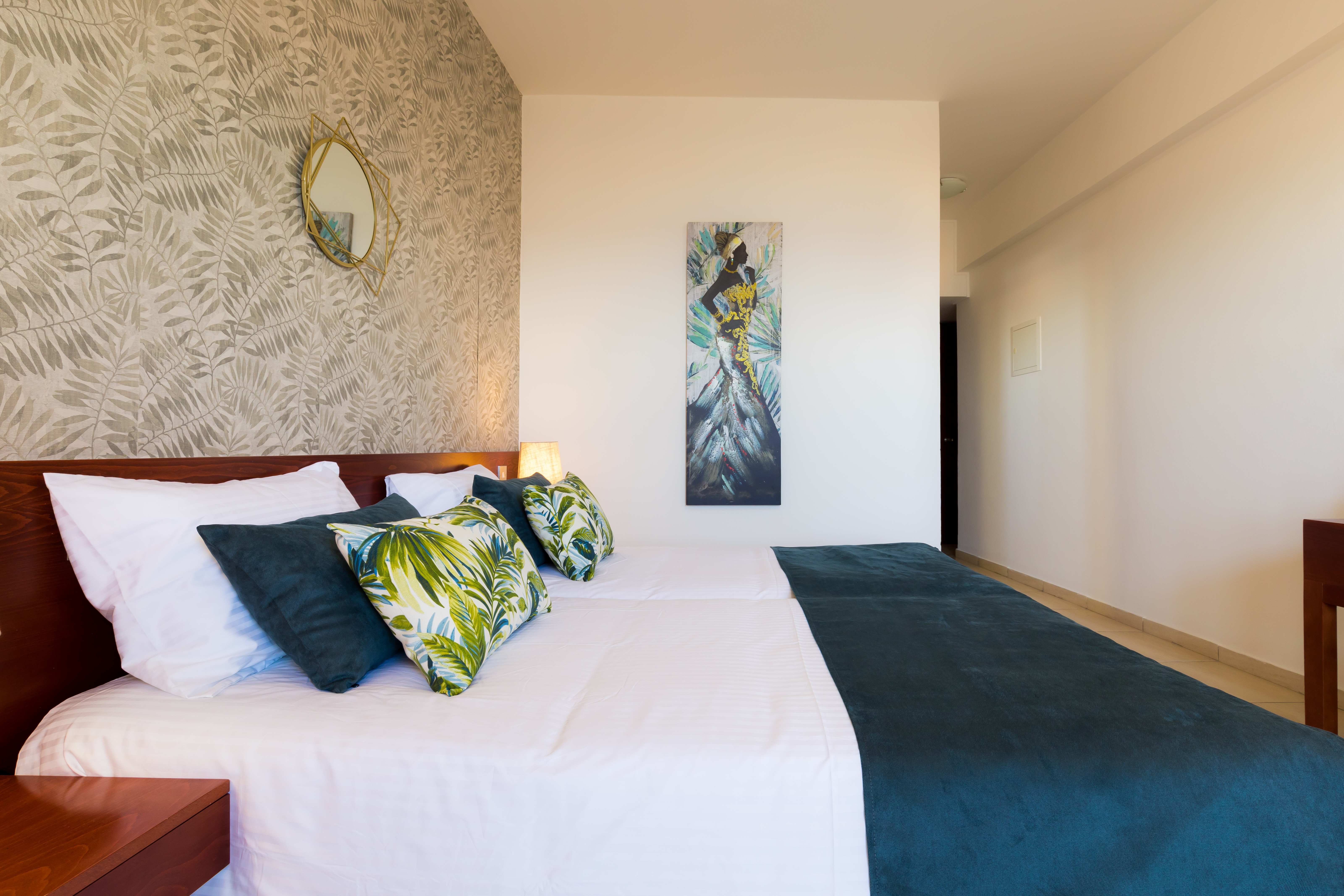 Double or Twin Side Sea View