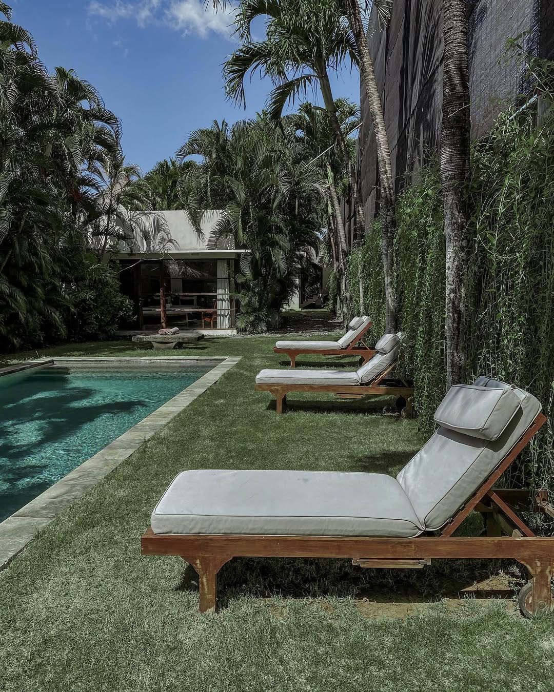 Villa Five Bedrooms