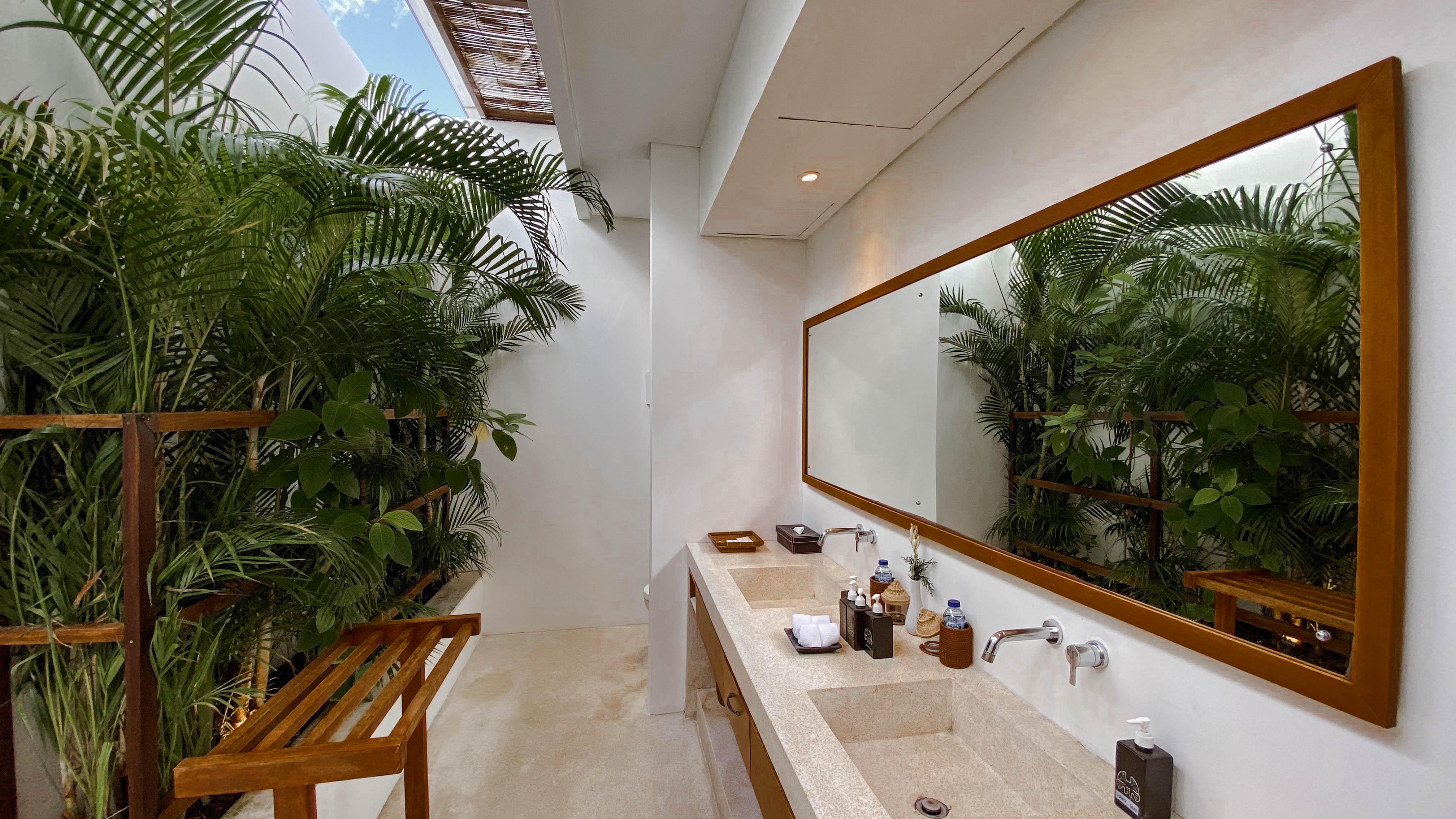 Villa Five Bedrooms