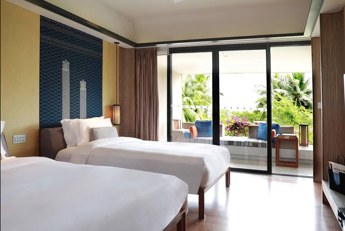 Double Classic Two Double Beds