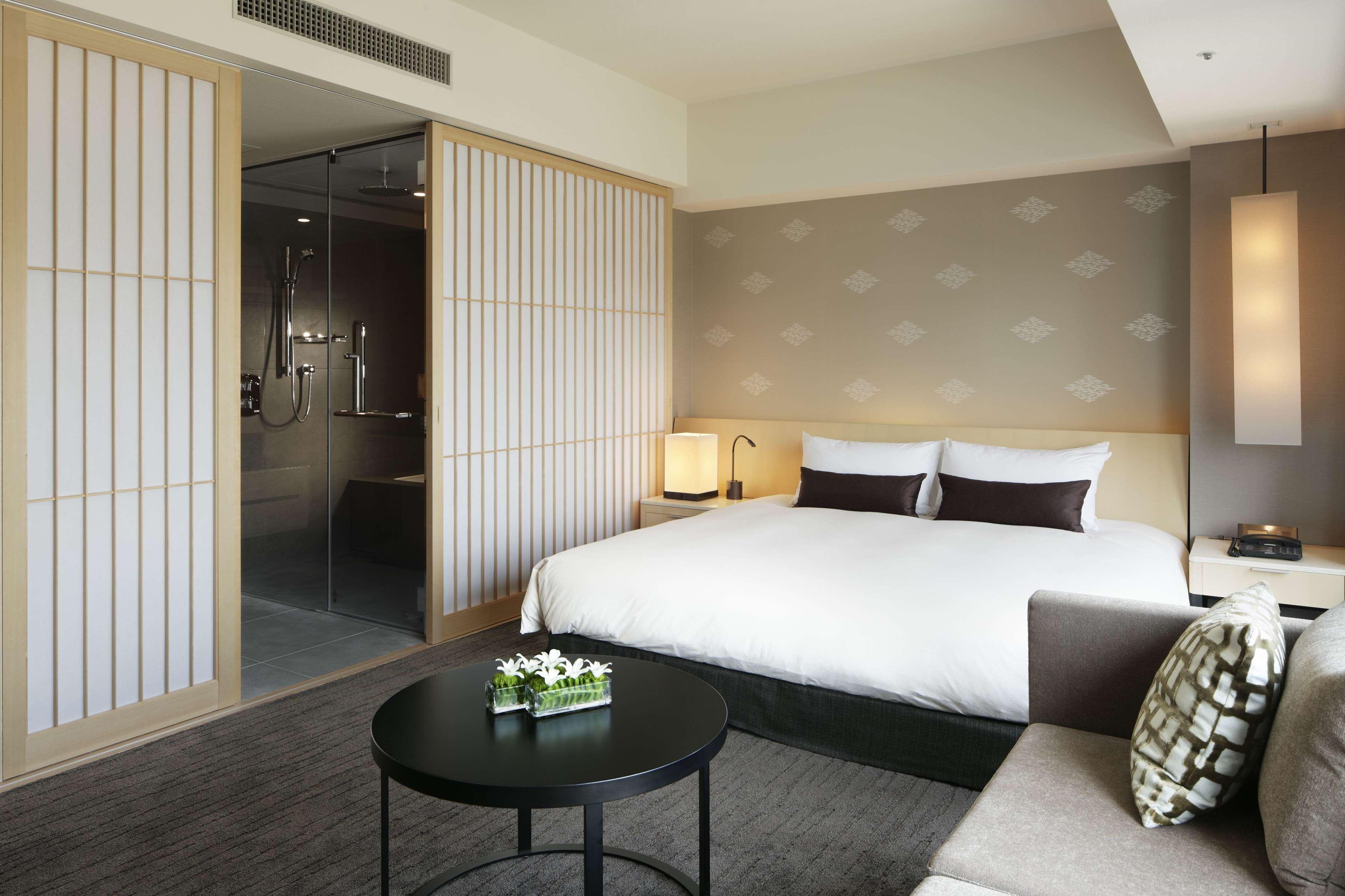 Family Room Connecting Room