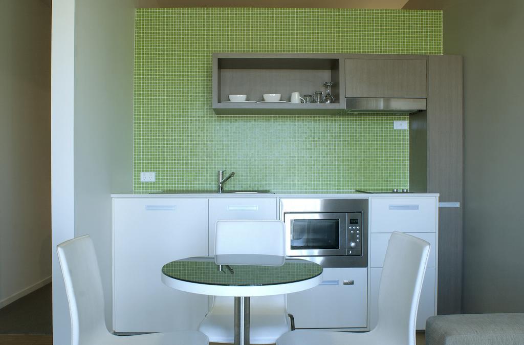 Studio King Size Bed