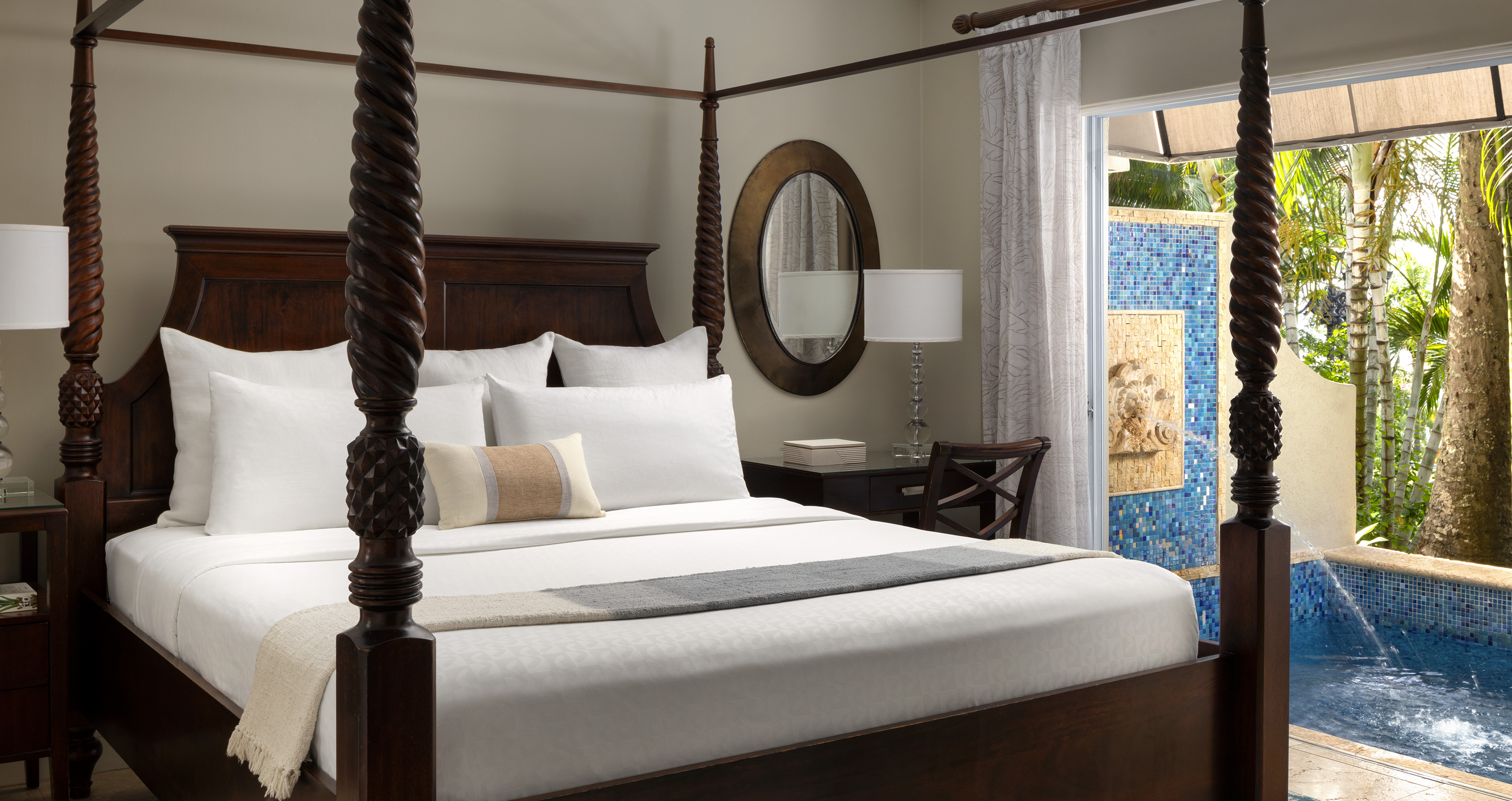 Suite Deluxe with Private Pool