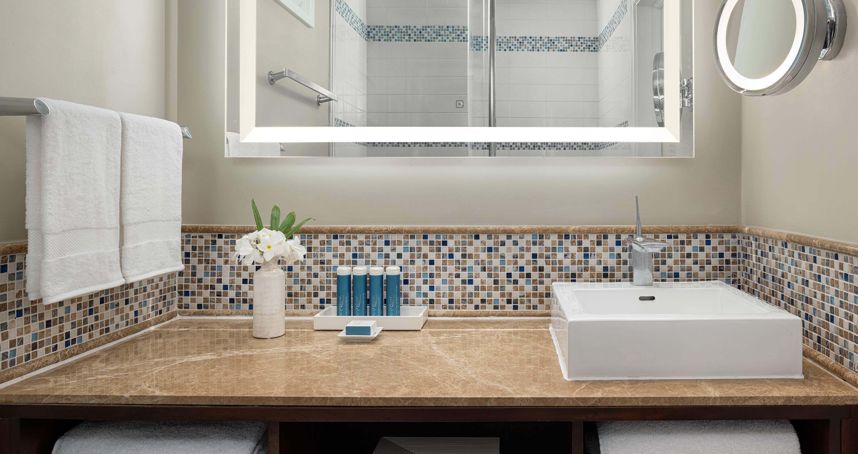 Suite Deluxe with Private Pool