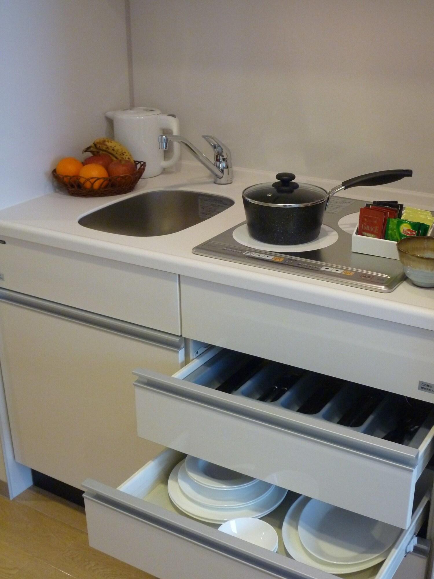 Studio Executive King Bed