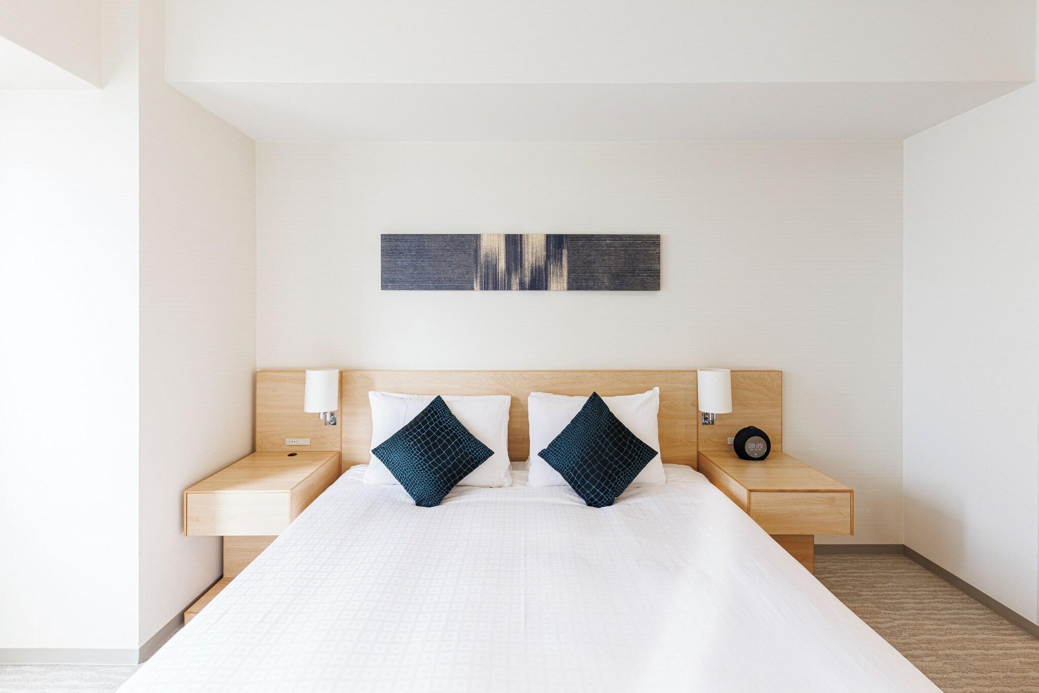 Double Deluxe King Bed