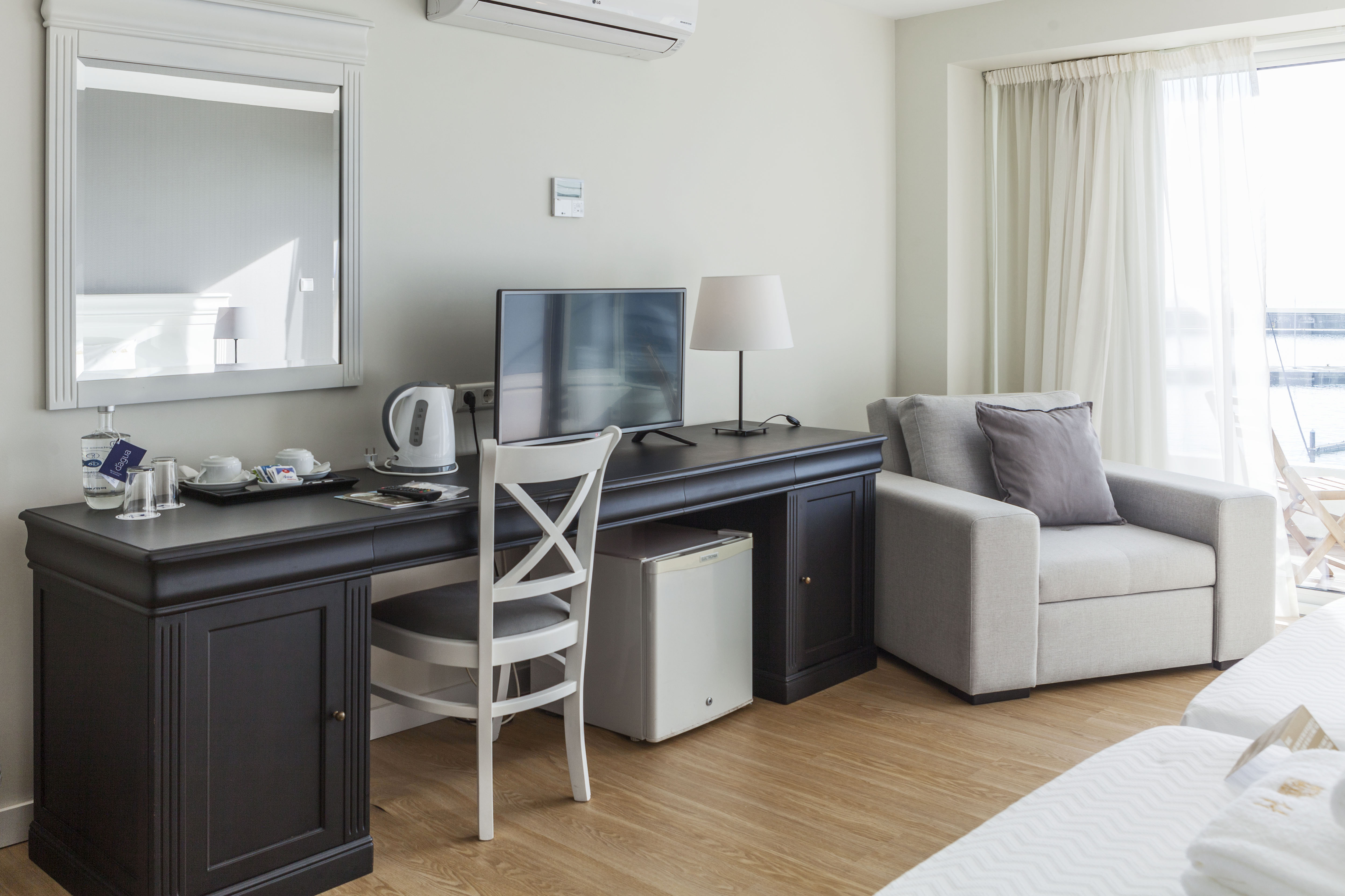 Twin Deluxe with Balcony