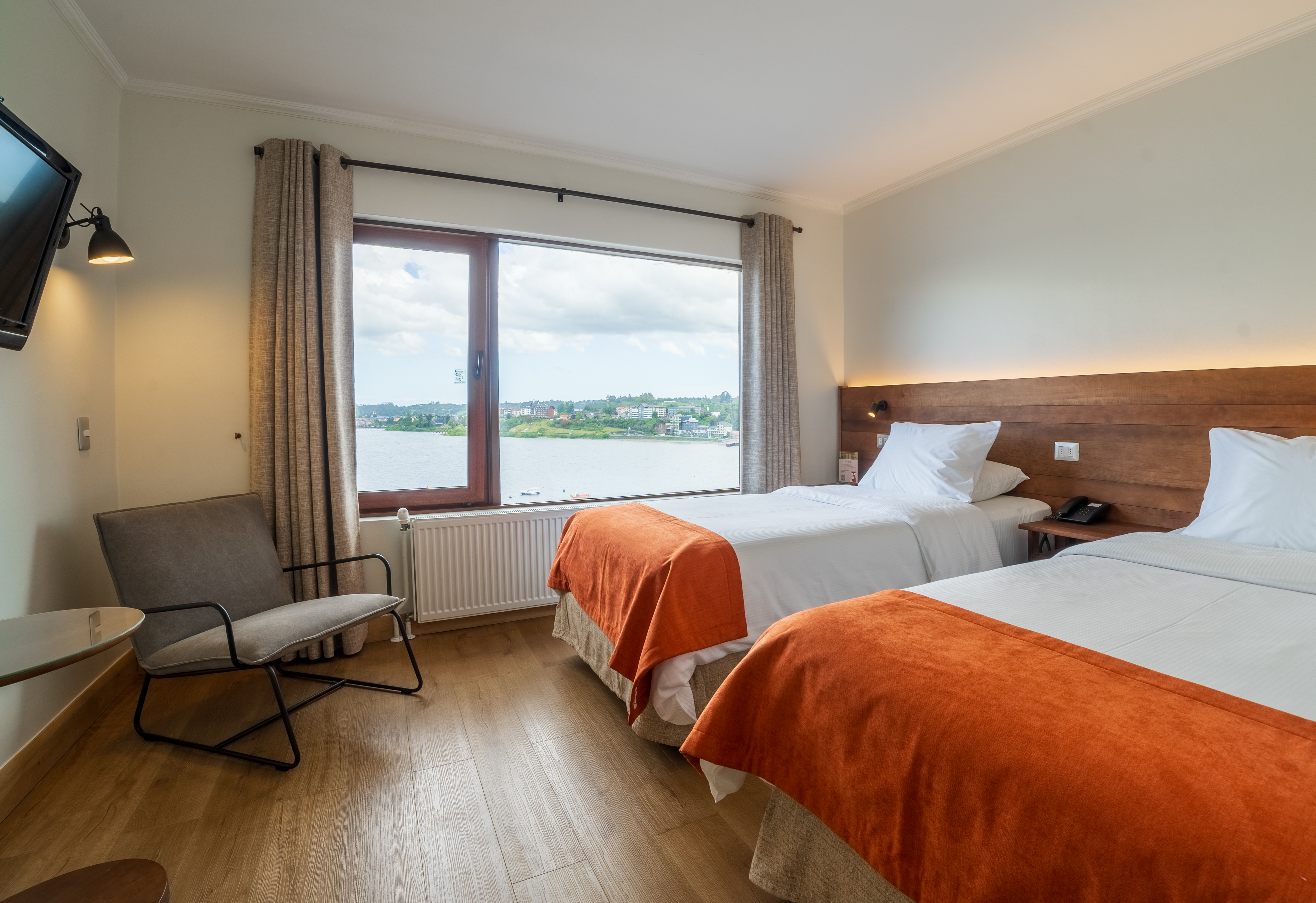 Double or Twin Standard