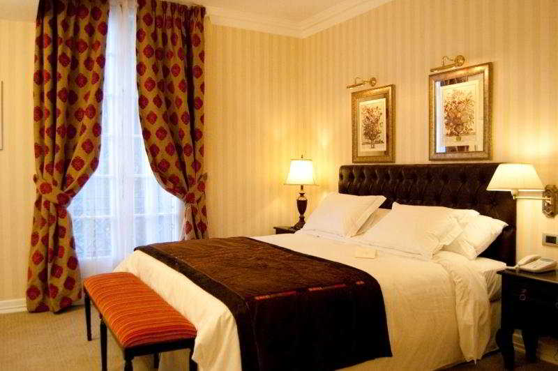 Double Deluxe King Bed