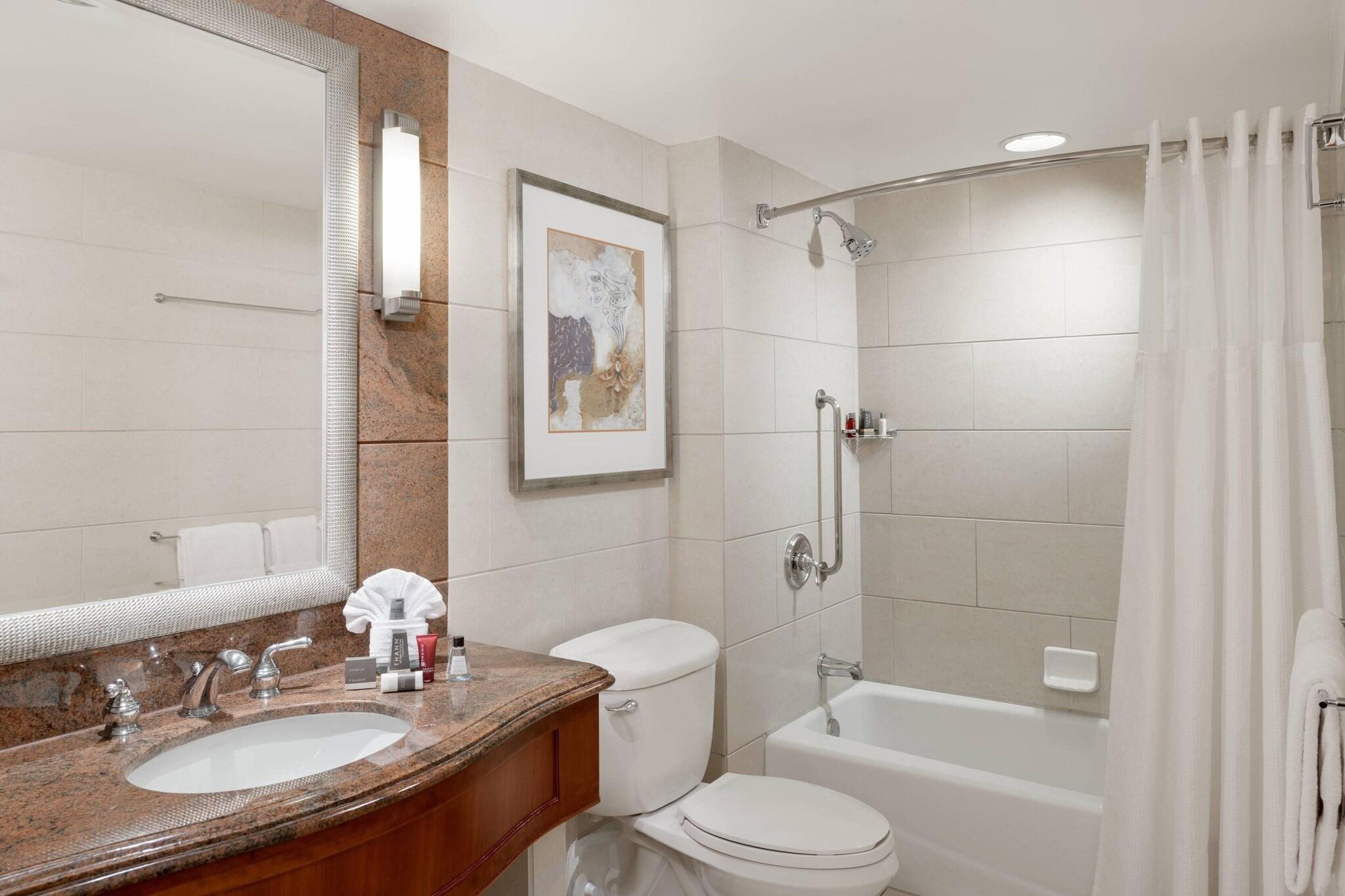 Junior Suite Accessible King Size Bed