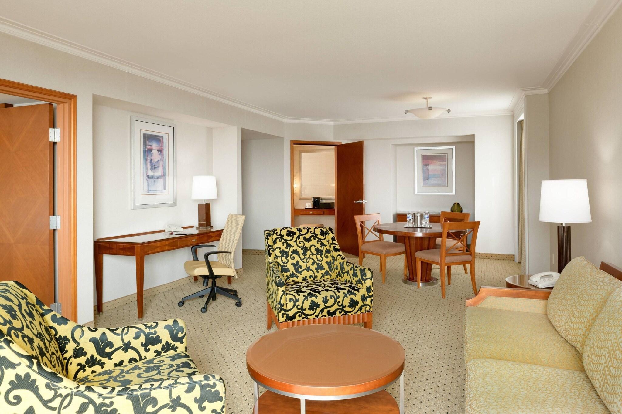 Suite King Bed One Bedroom 