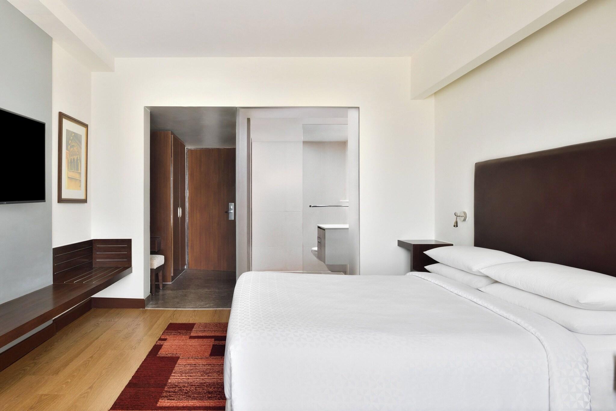 Double City View King Bed