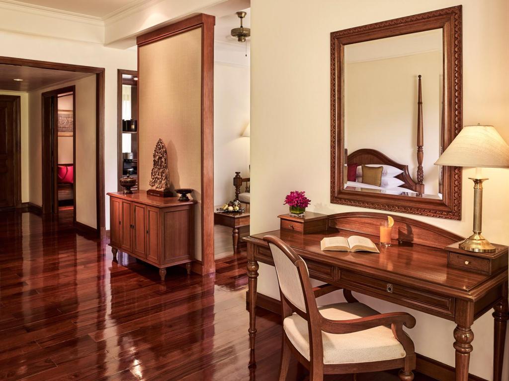 Junior Suite Club King Bed