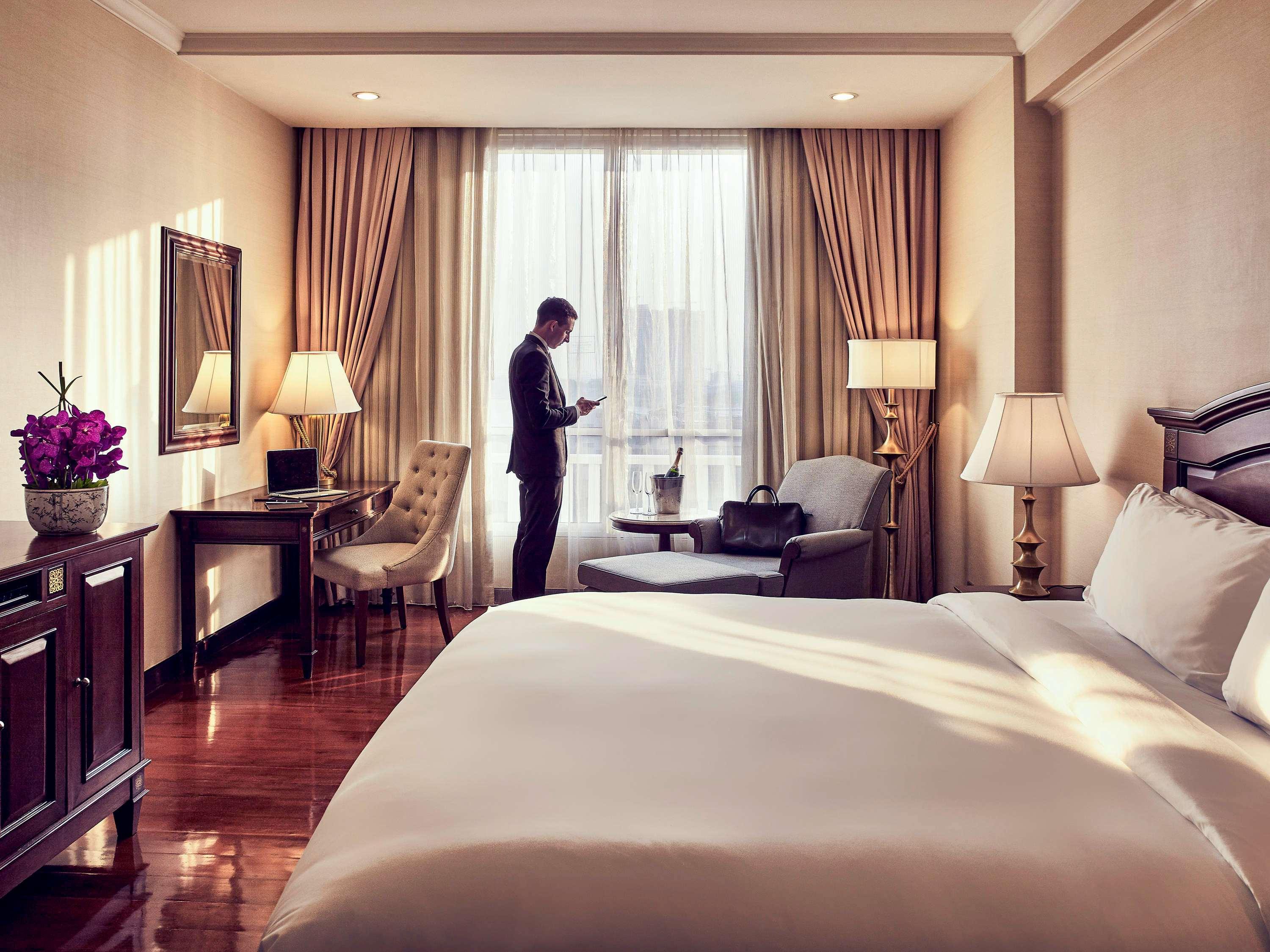 Junior Suite Club King Bed