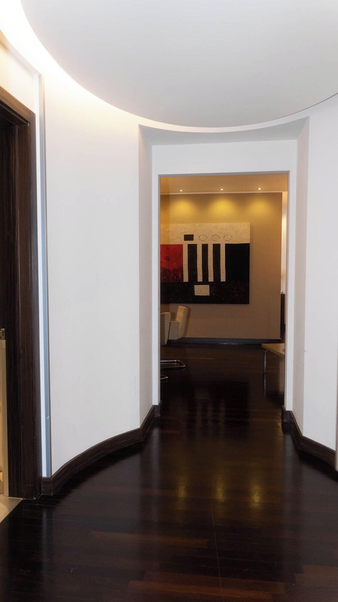 Family Room Three Beds