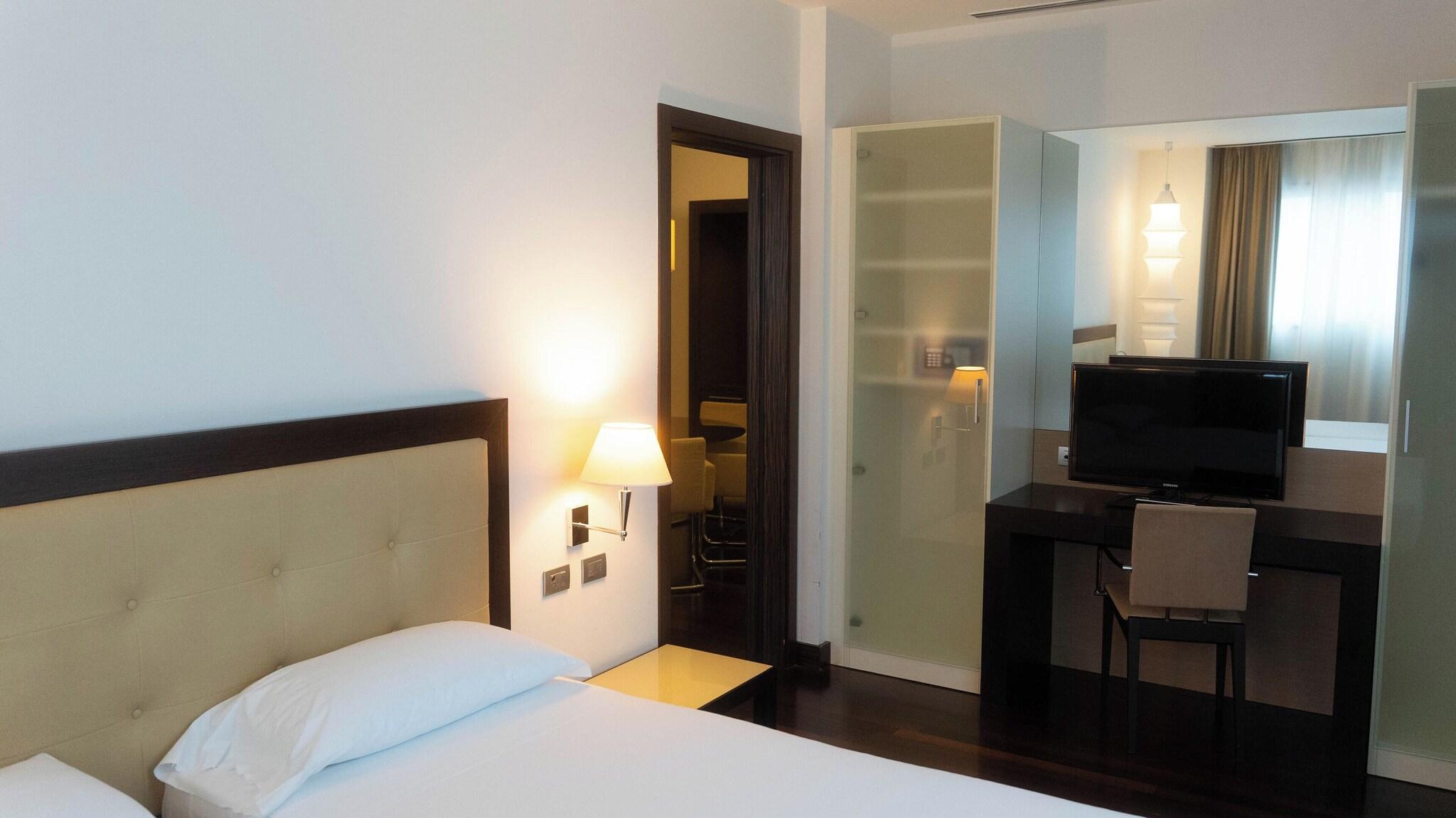 Family Room Three Beds