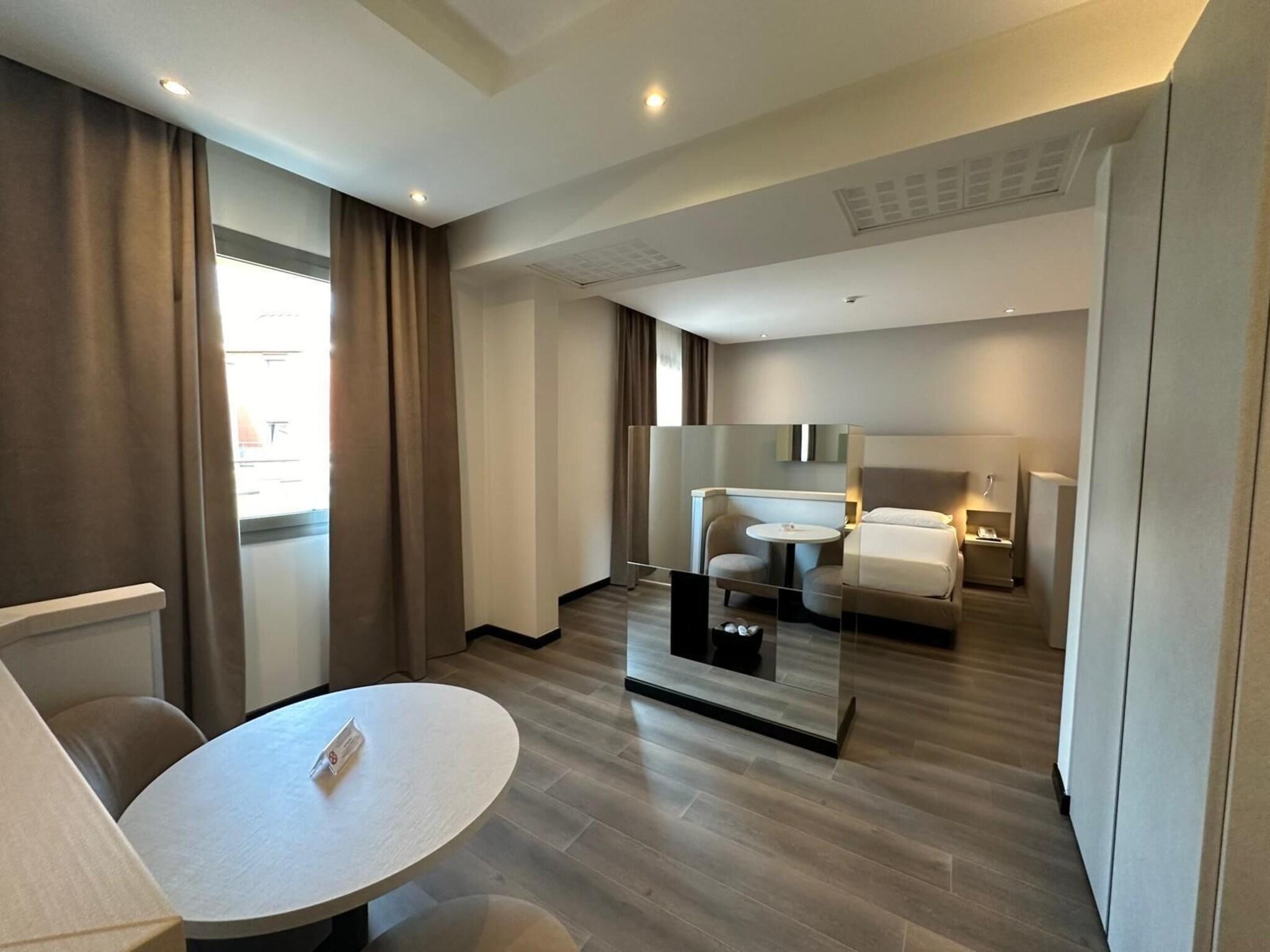 Quadruple King Size Bed