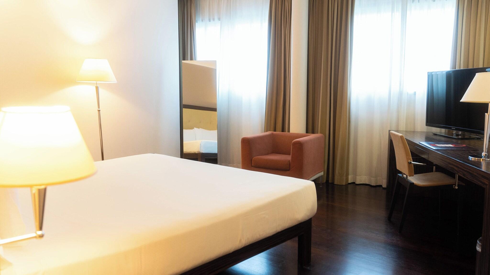 Family Room Three Beds