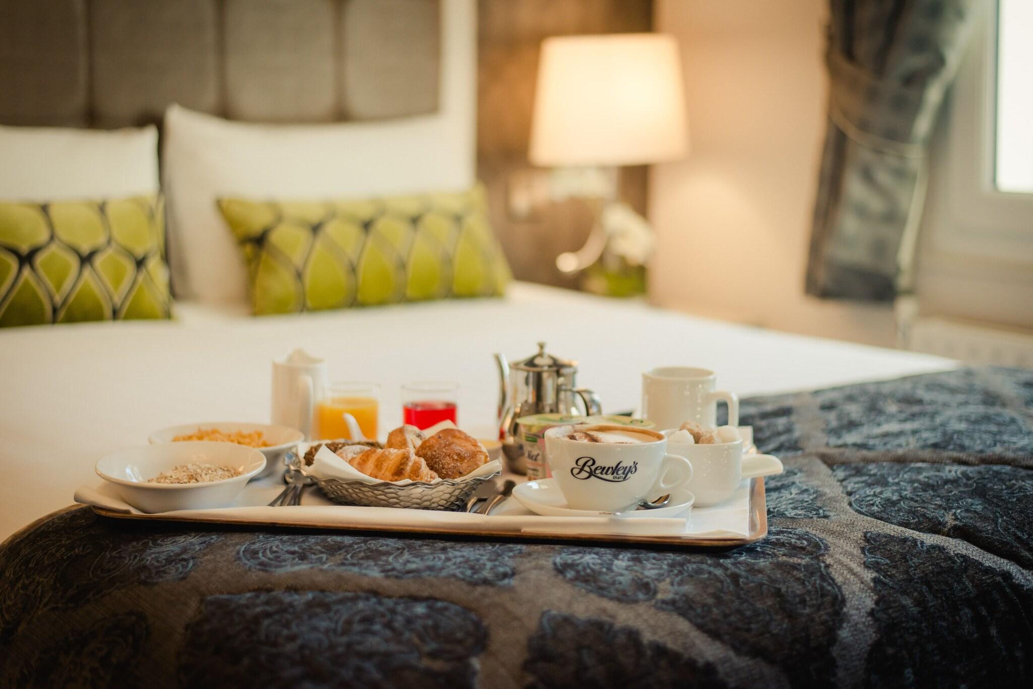 Triple Deluxe Two Beds