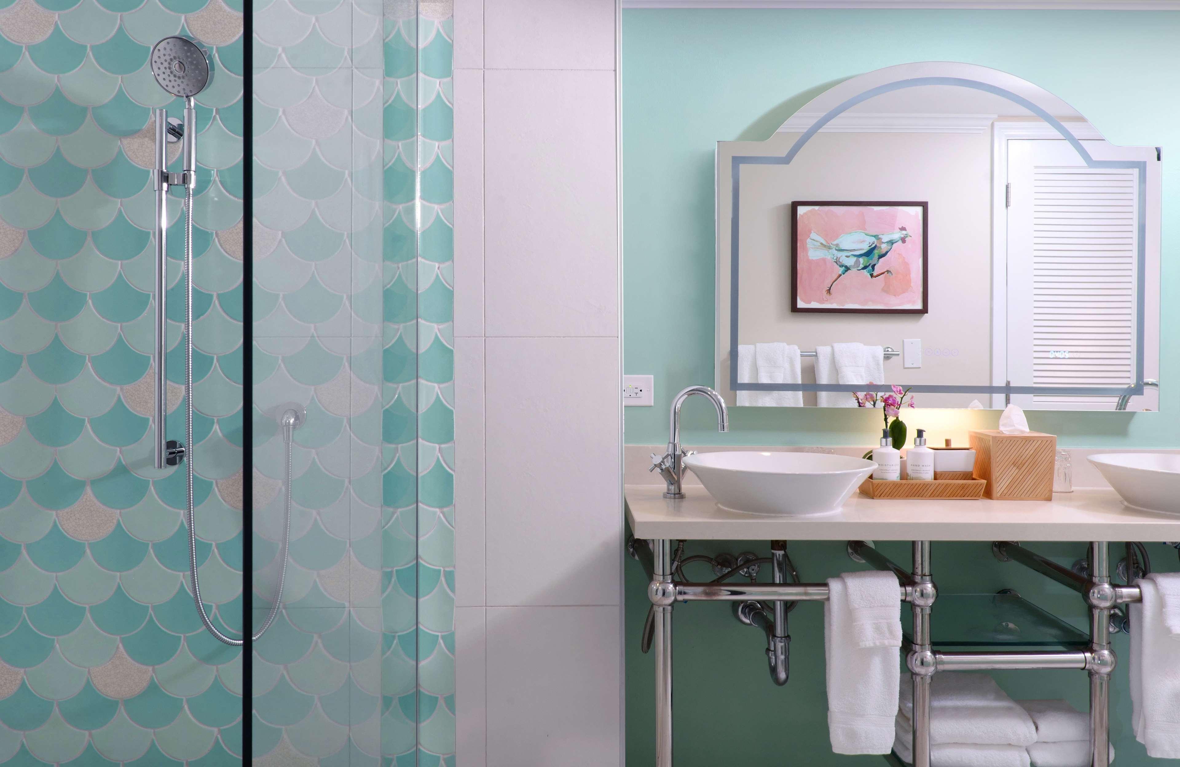 Junior Suite Partial Ocean View