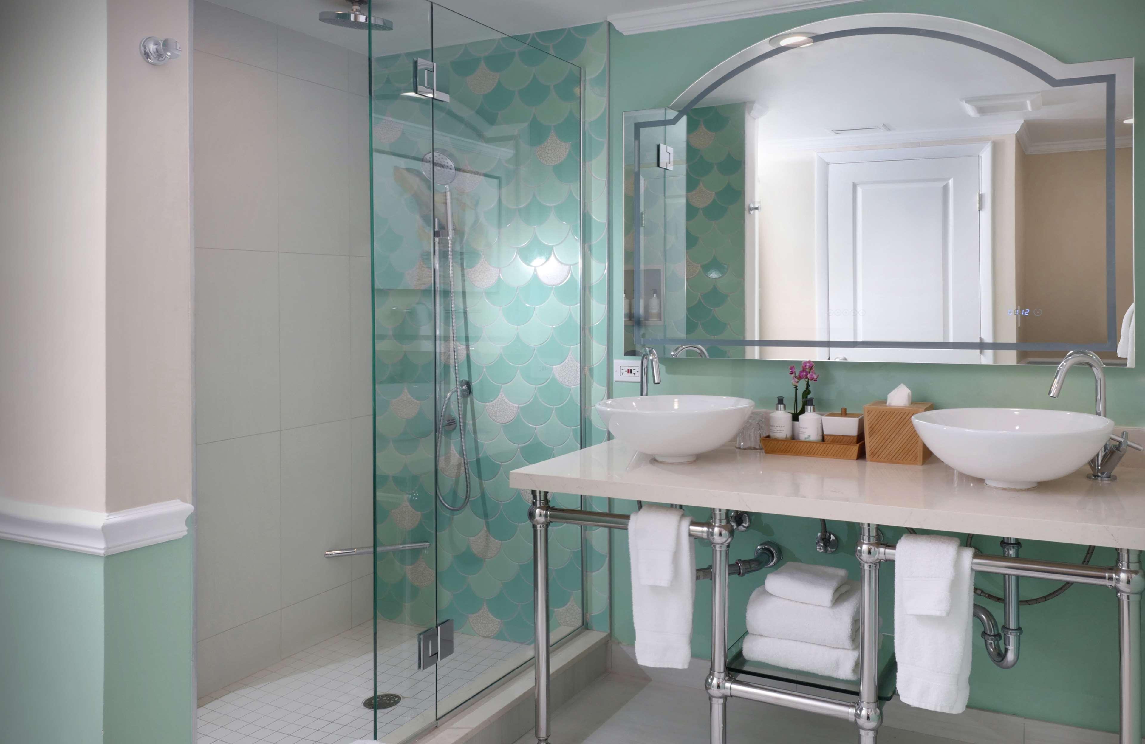 Junior Suite with Views