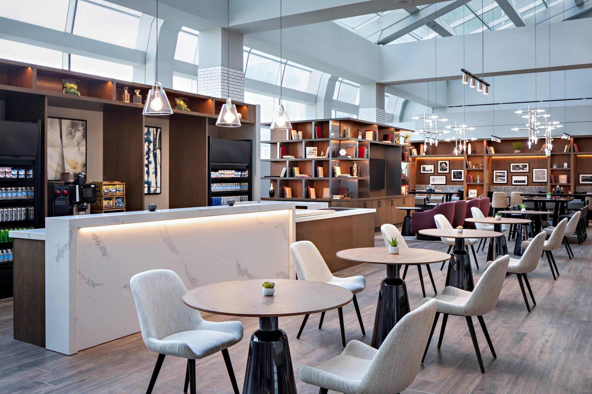 Double Club King Bed