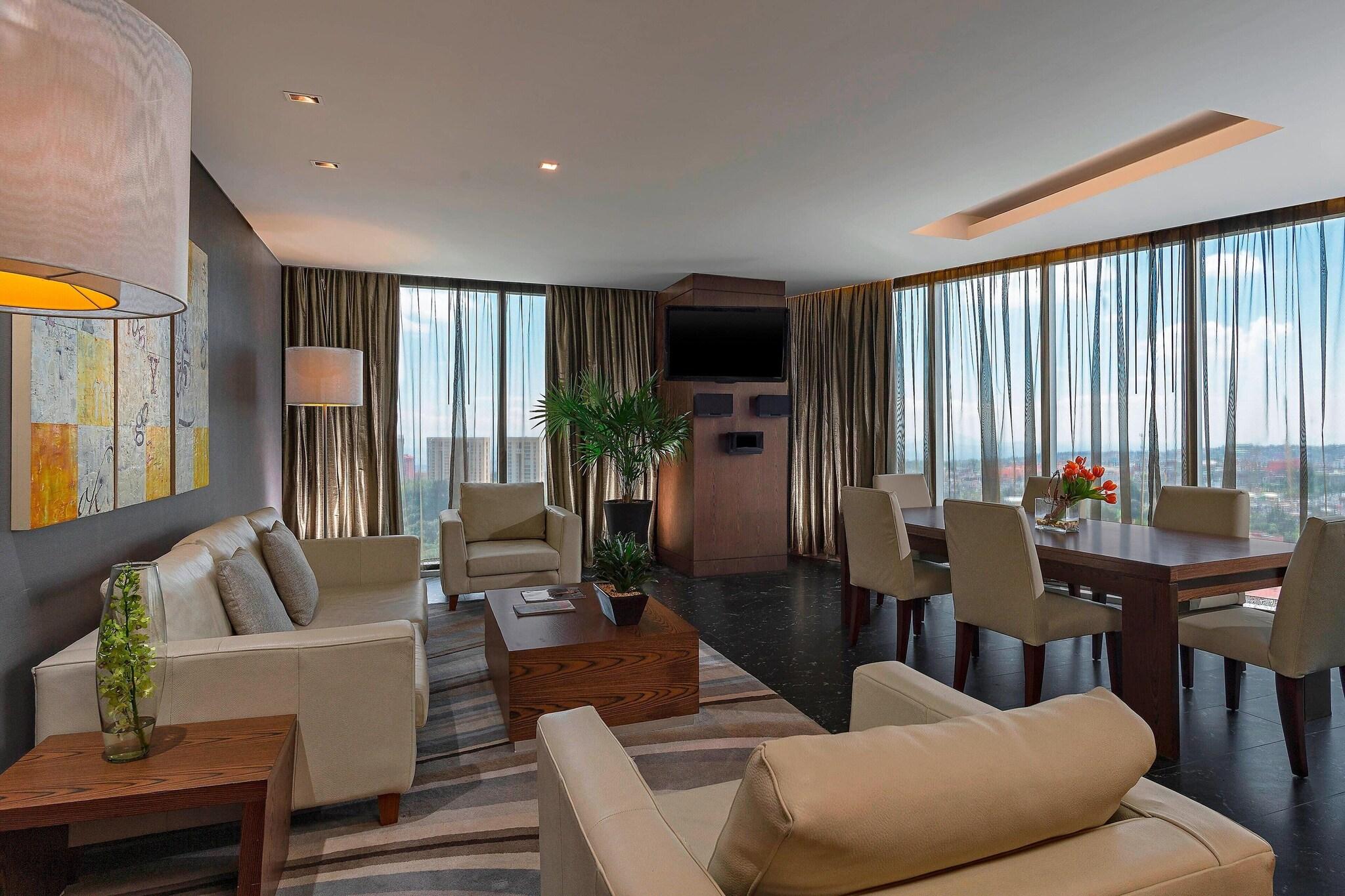 Suite Presidential with Views