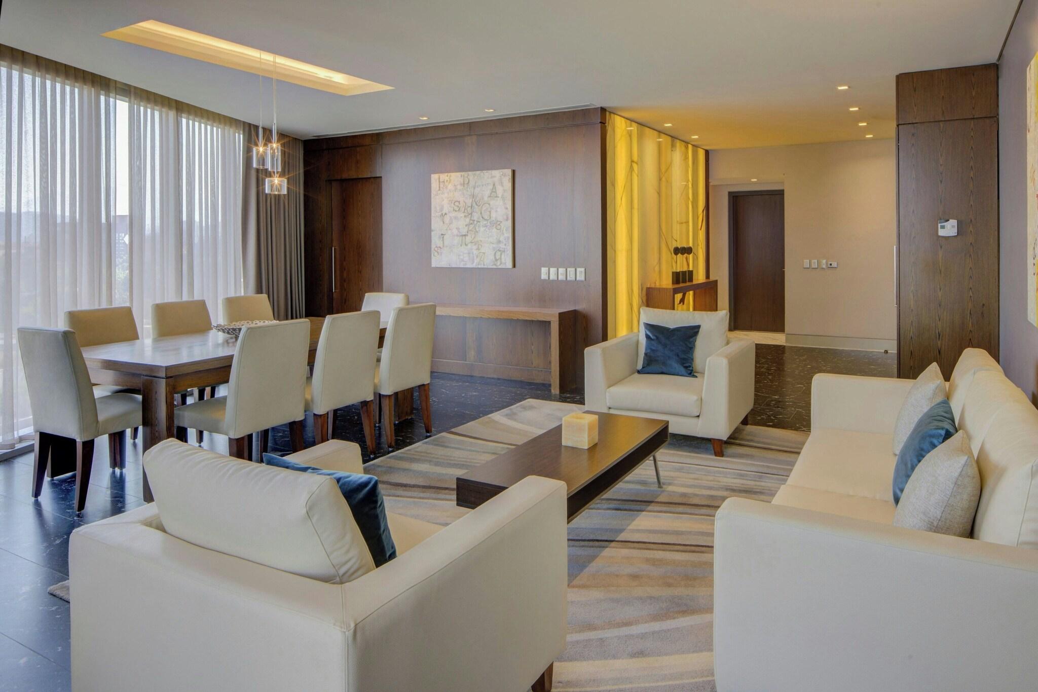 Suite Presidential with Views