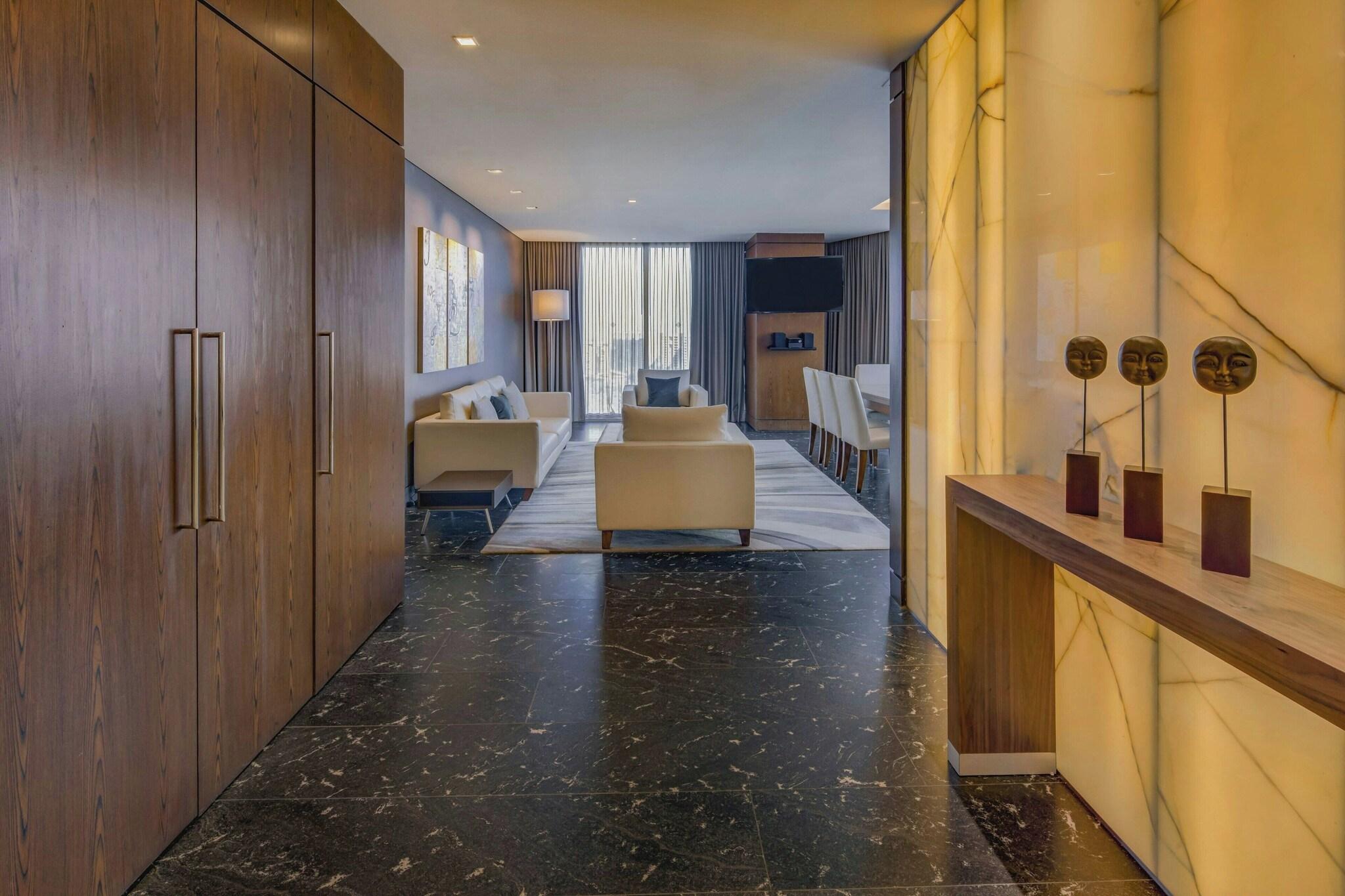 Suite Presidential with Views