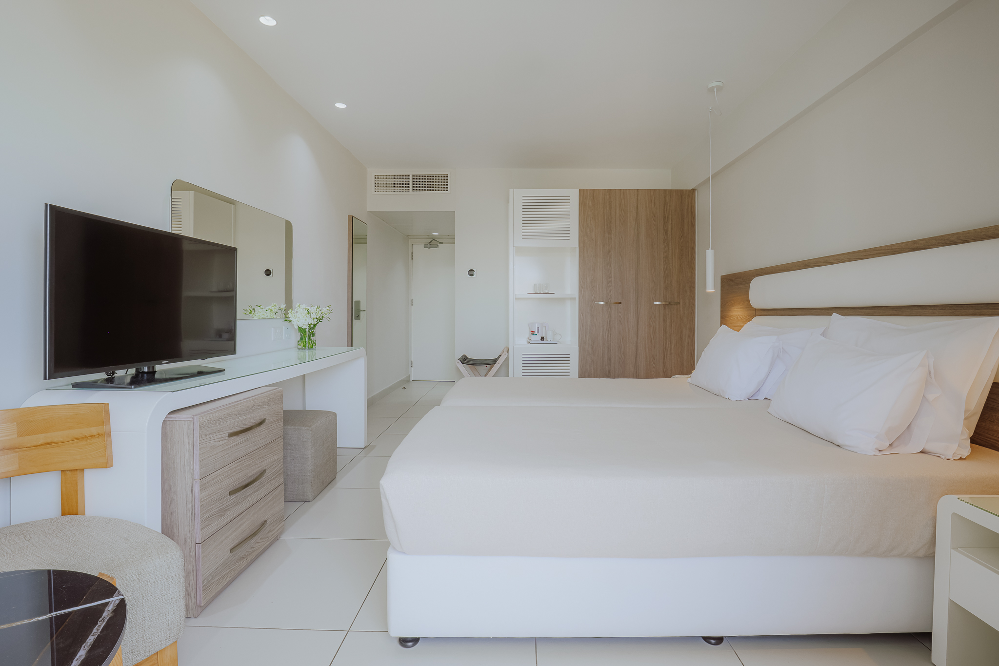 Double or Twin Standard