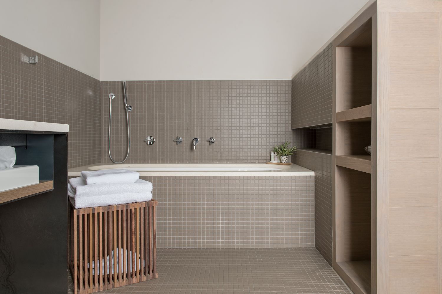 Double Single Grand Deluxe