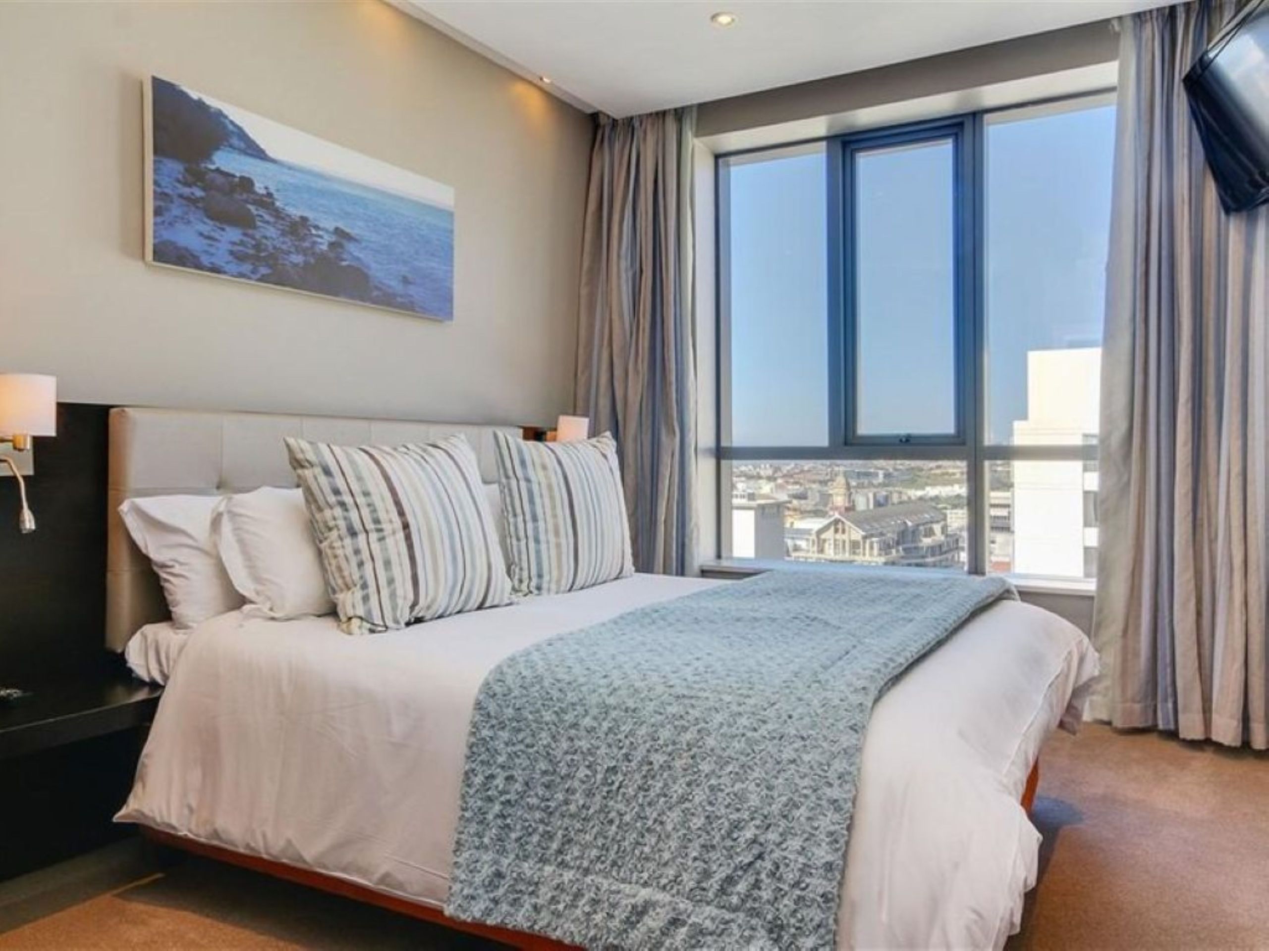 Apartment Two Bedrooms Two Bathrooms