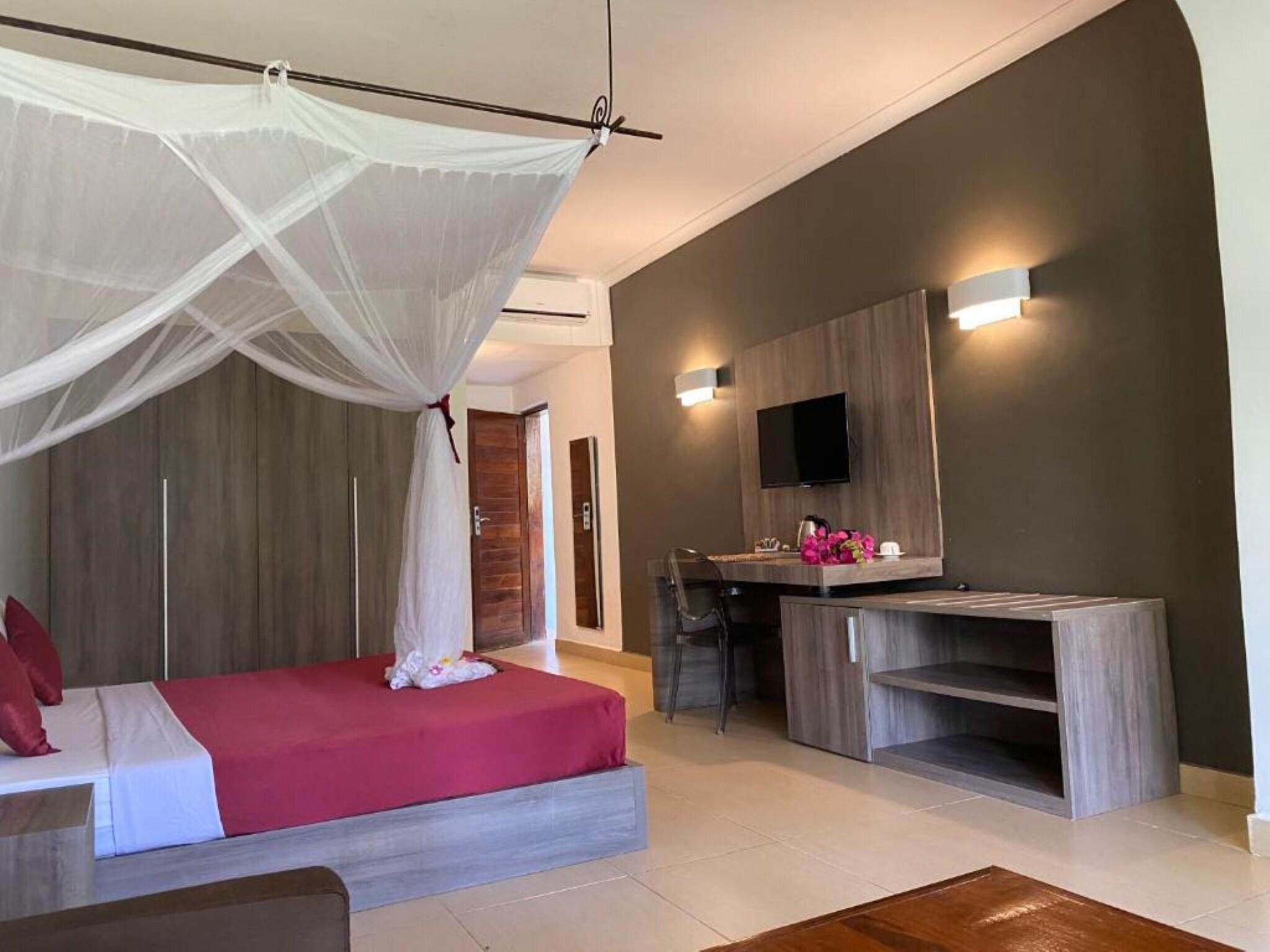 Triple King Size Bed