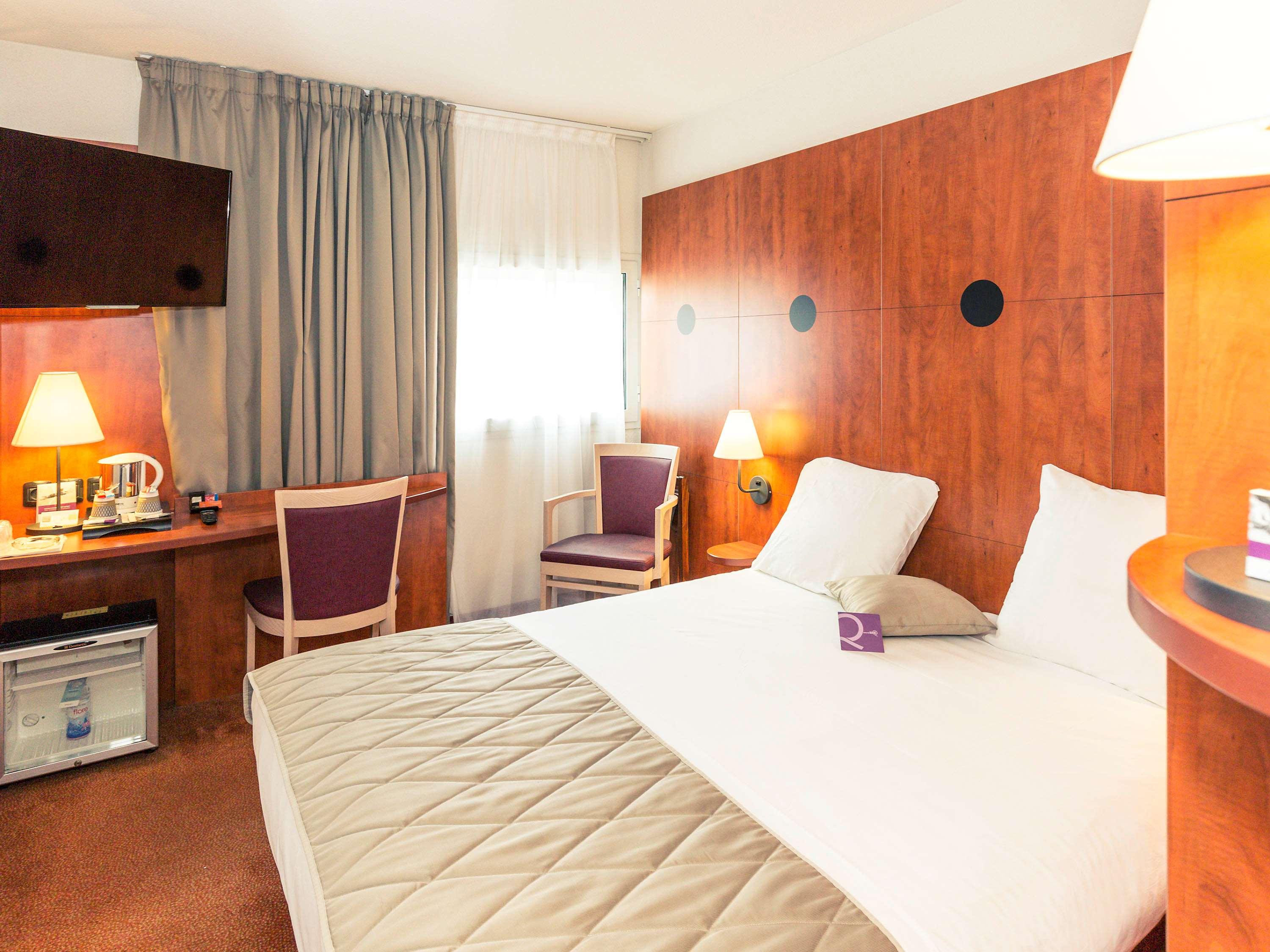 Double Classic Double Bed