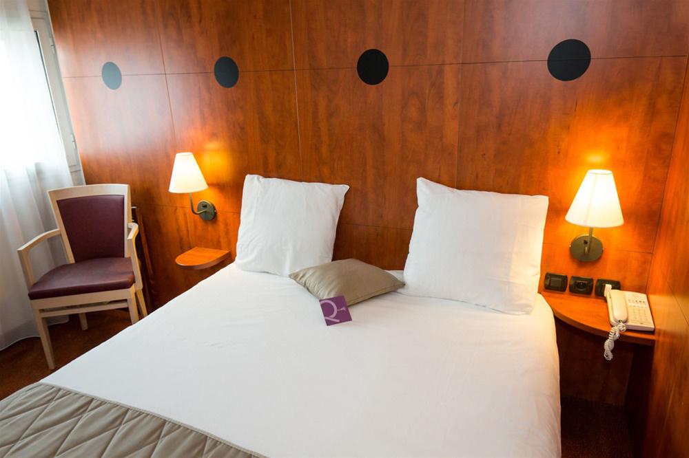 Double Classic Double Bed