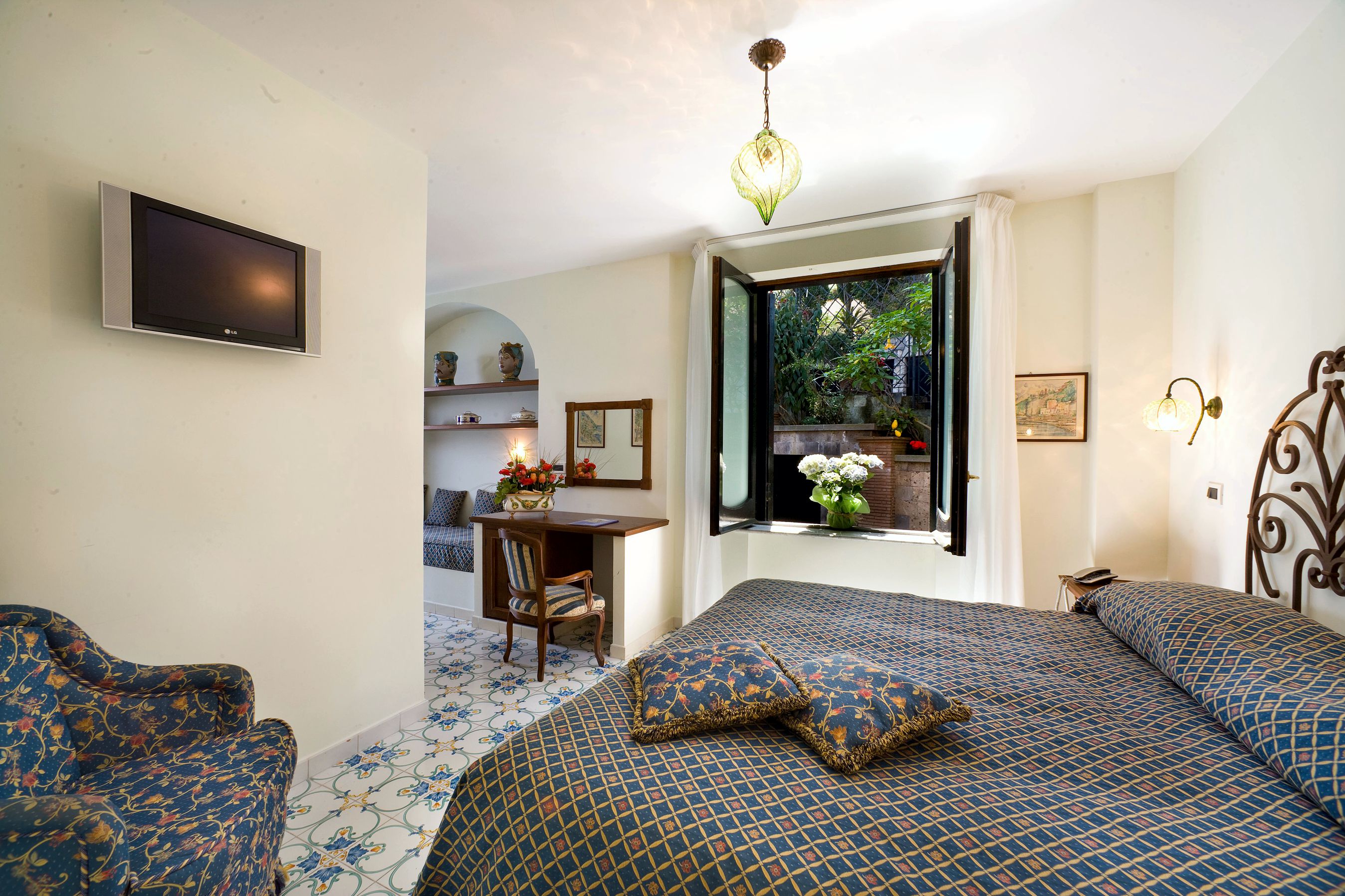 Double or Twin Superior