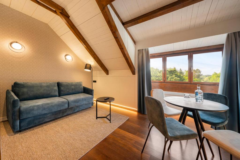 Family Room Standard