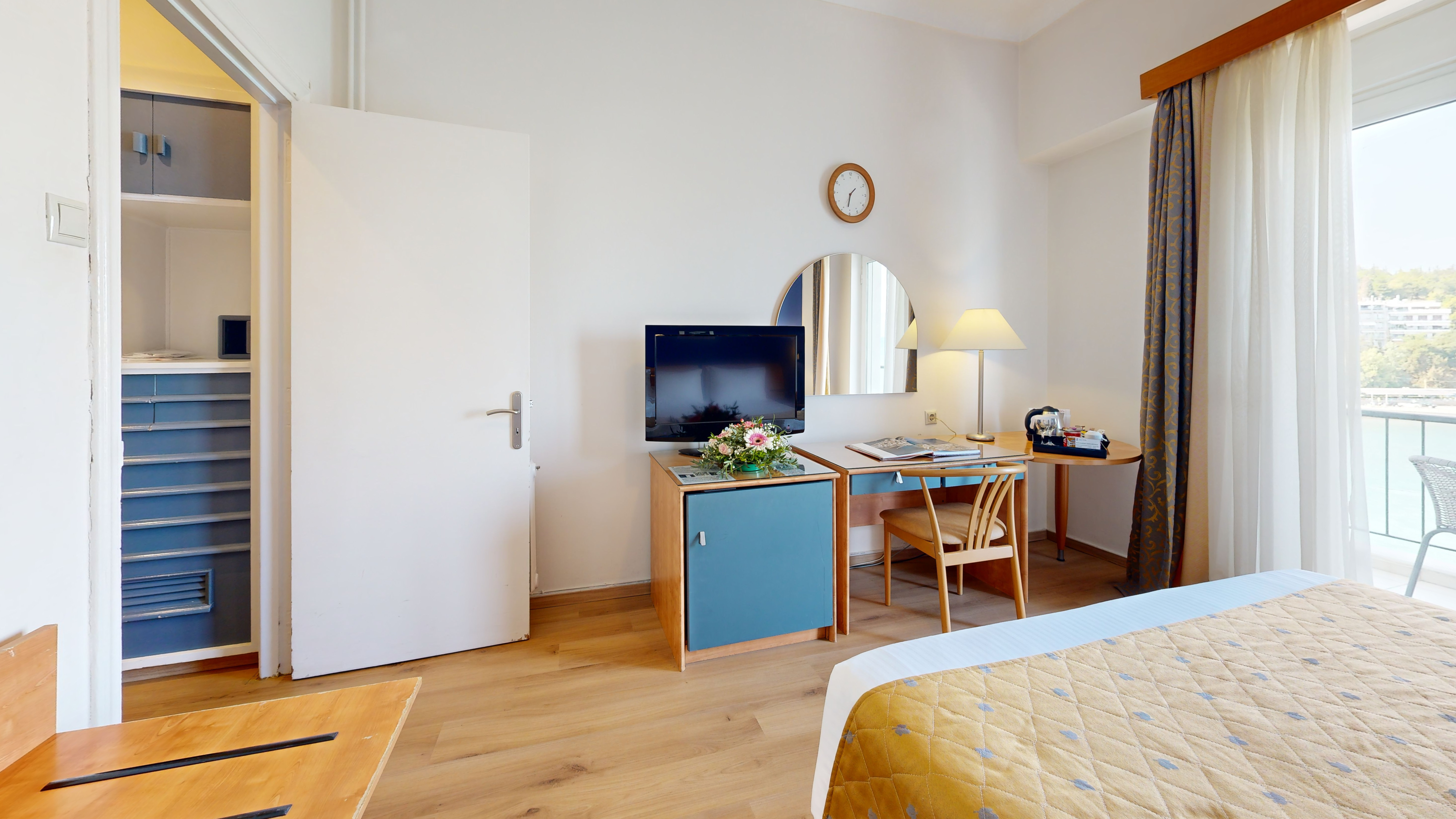 Double or Twin Sea View