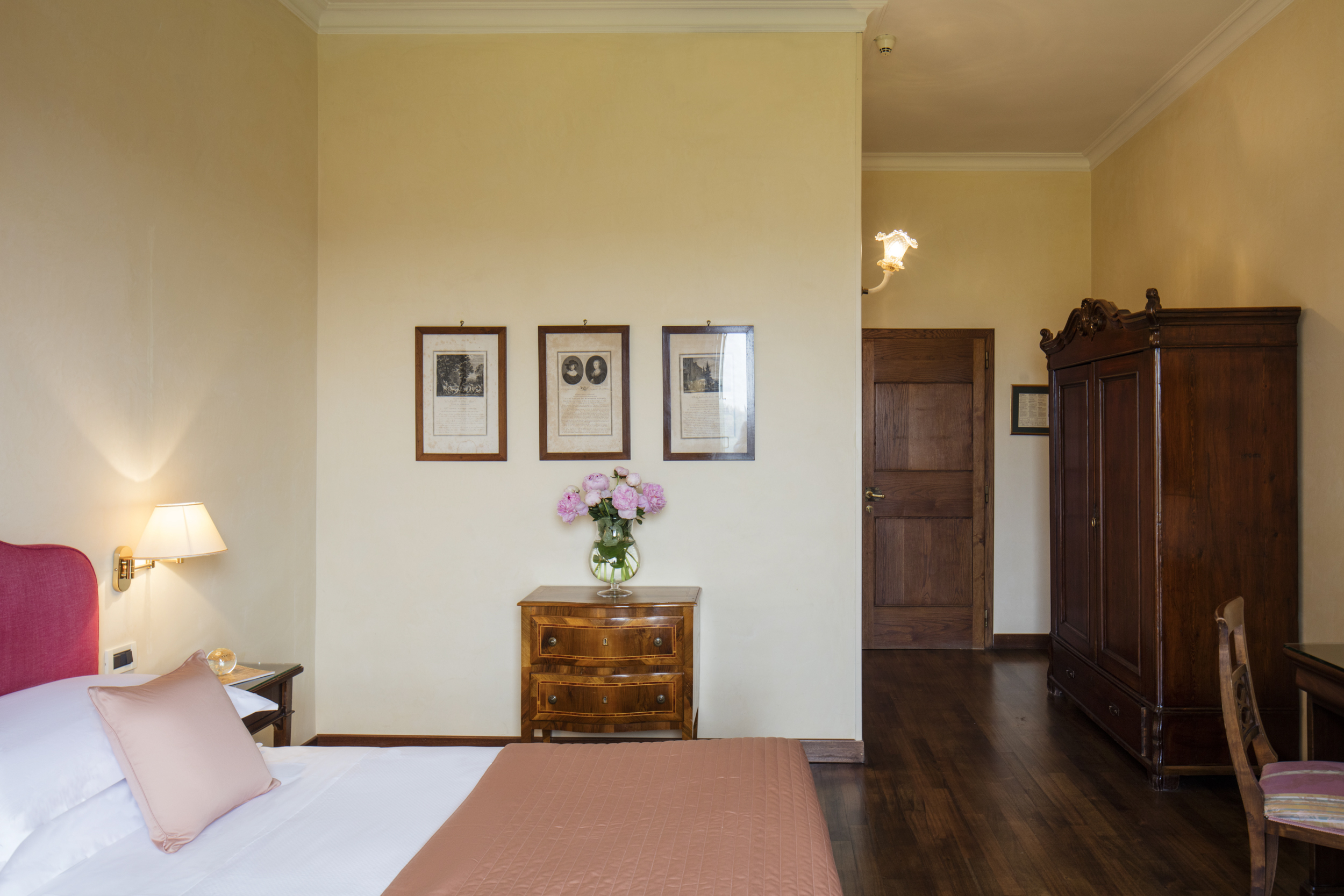 Double or Twin Deluxe