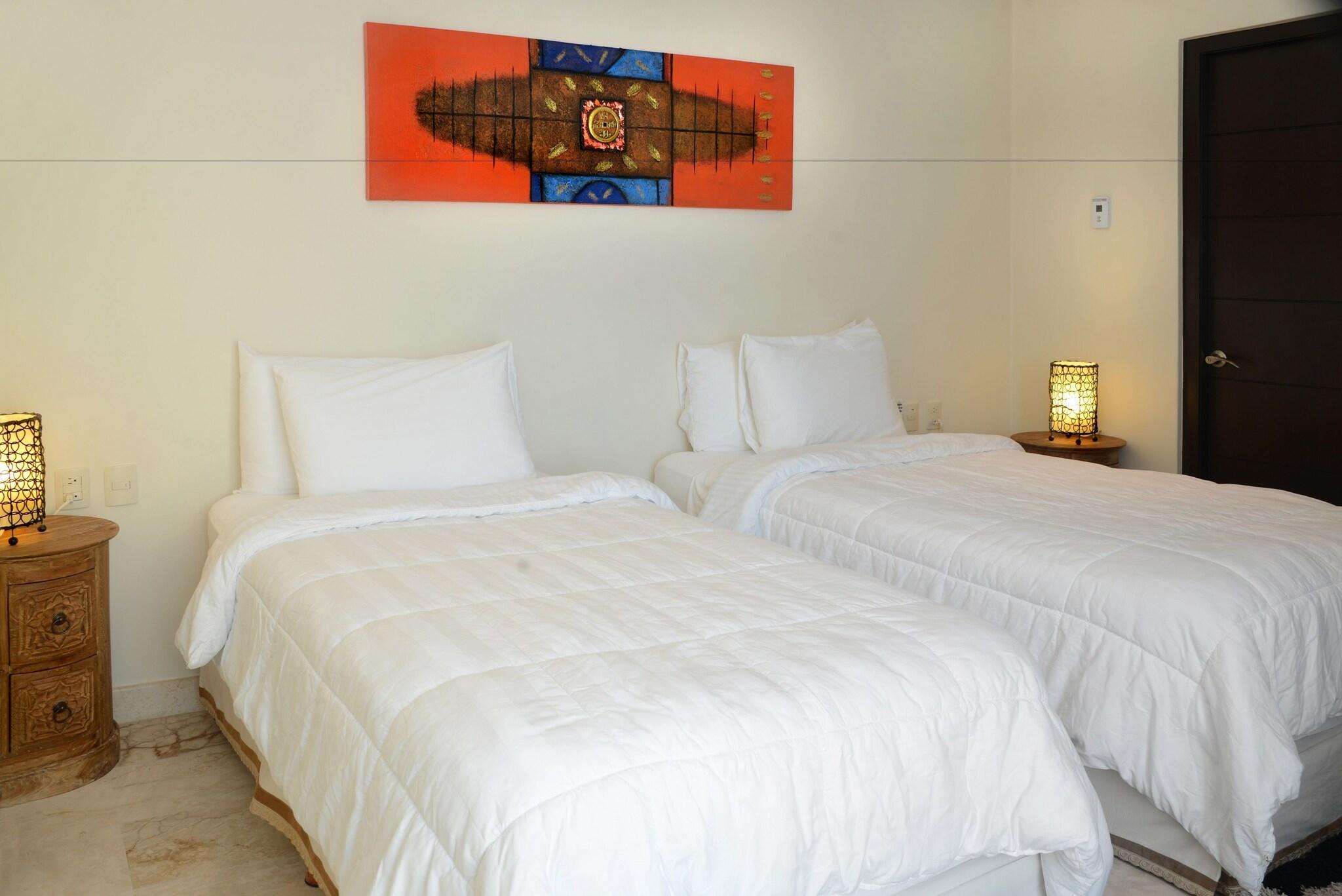 Room Partial Ocean View