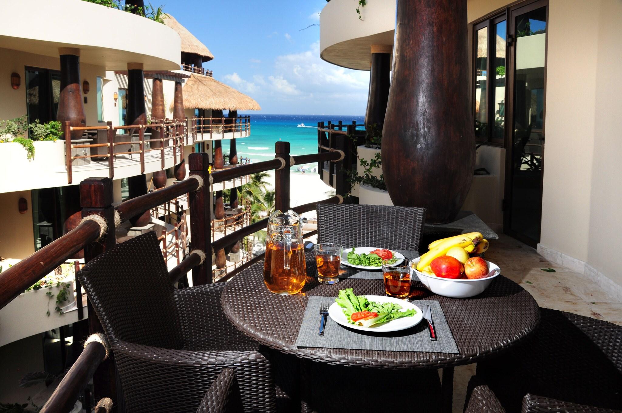 Room Partial Ocean View