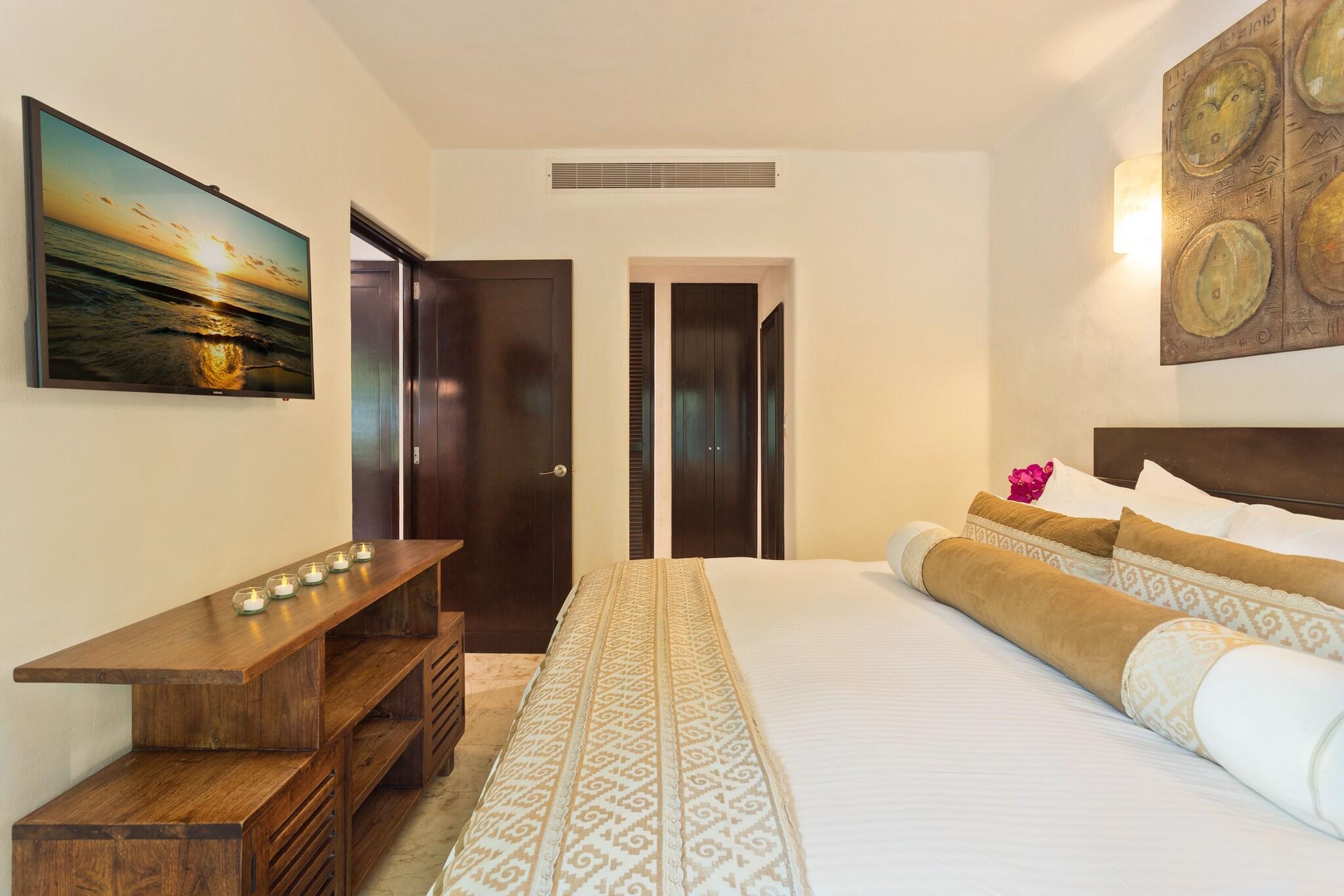 Double King Bed One Bedroom 