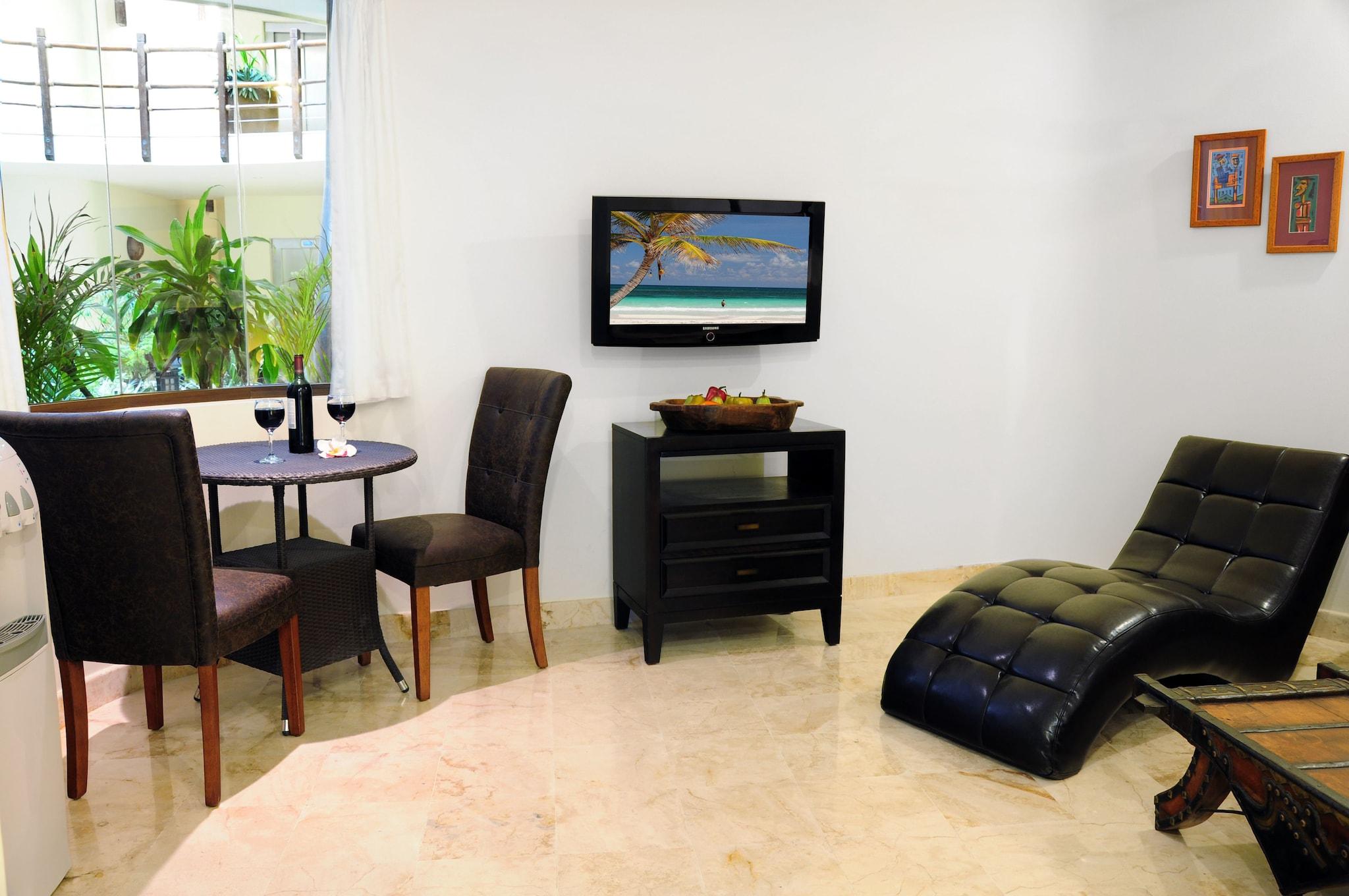 Double Deluxe King Bed