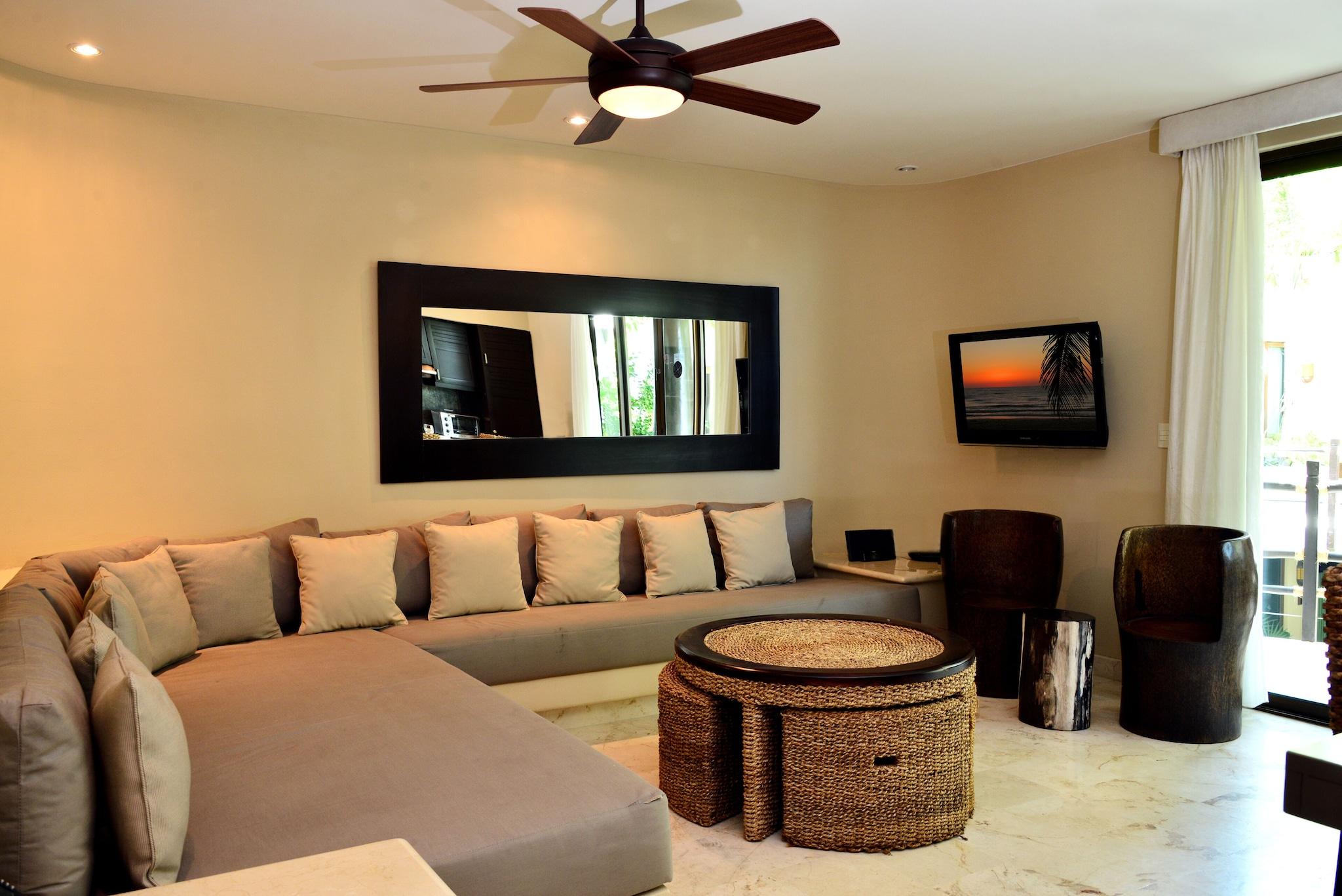 Room Partial Ocean View