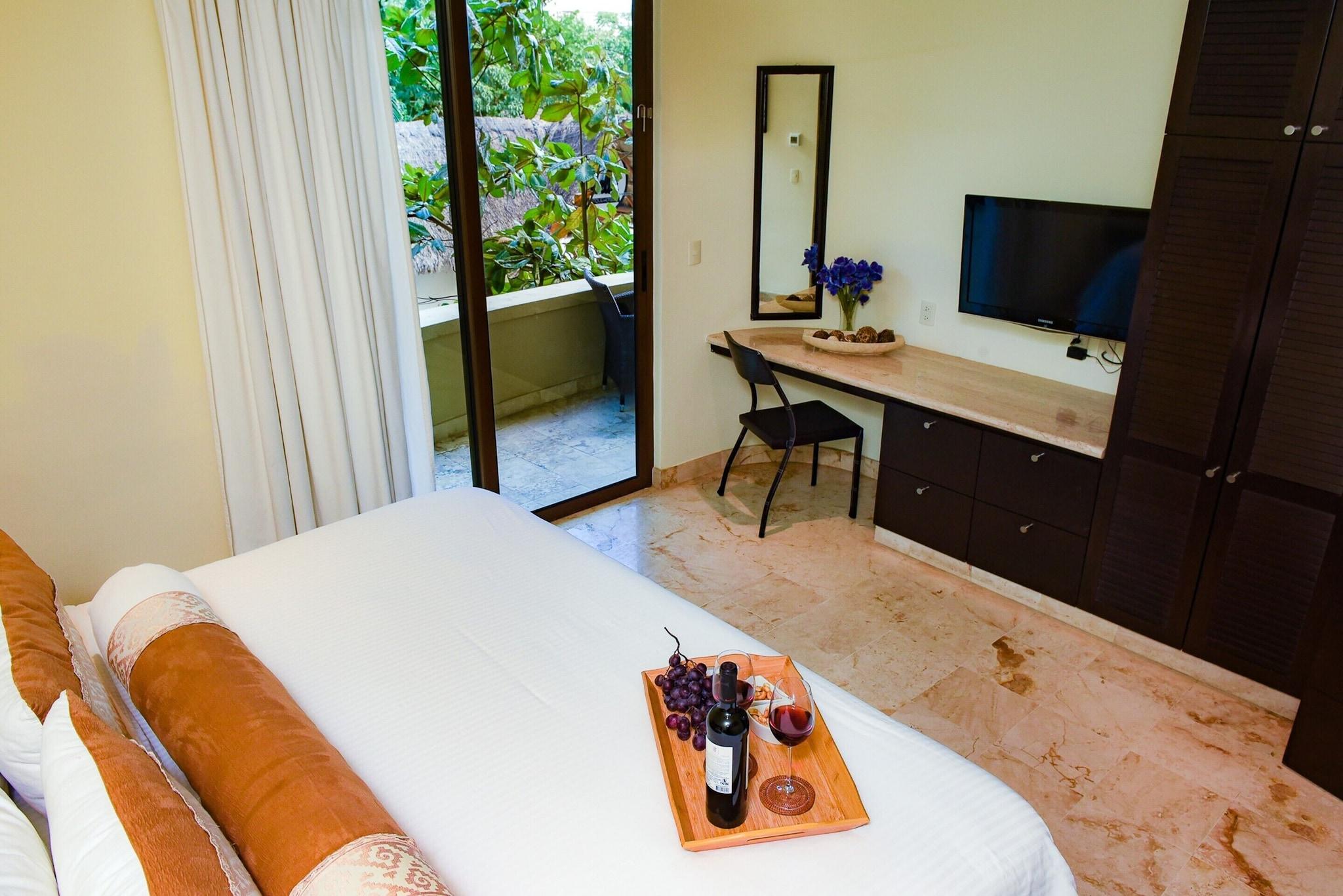 Room Deluxe King Bed