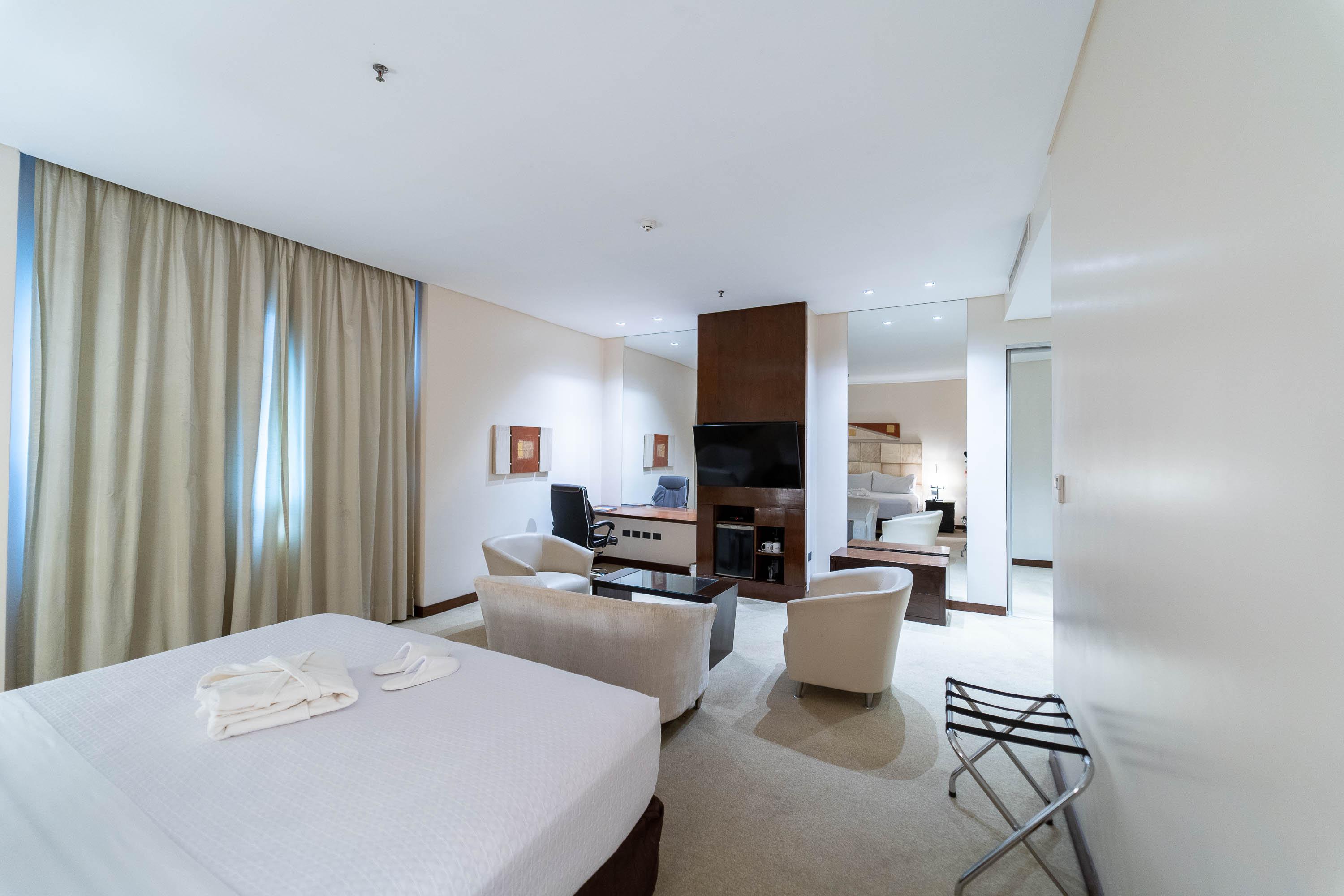 Suite King Bed One Bedroom 